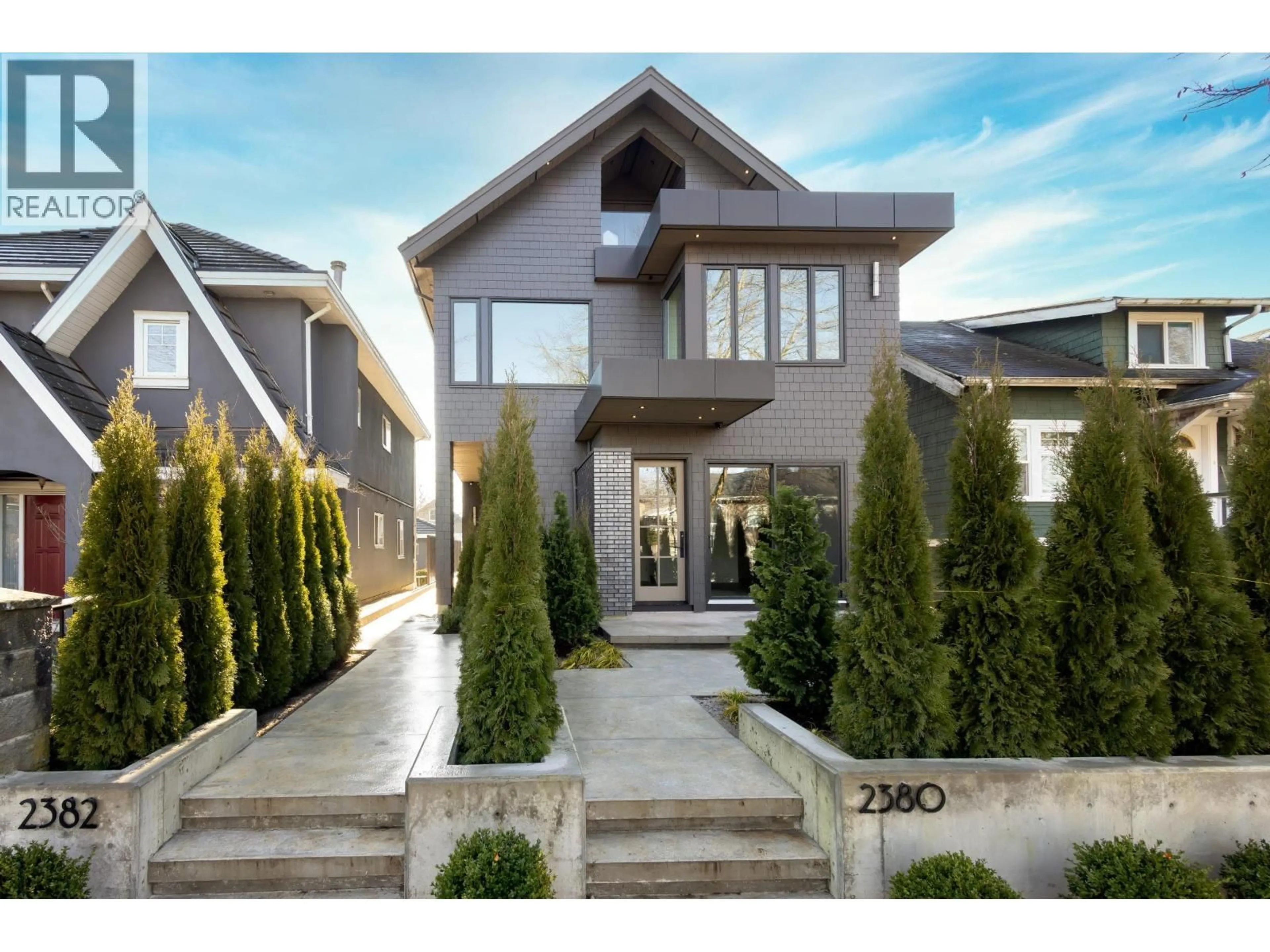 Unknown for 2382 5TH AVENUE, Vancouver British Columbia V5N1N1