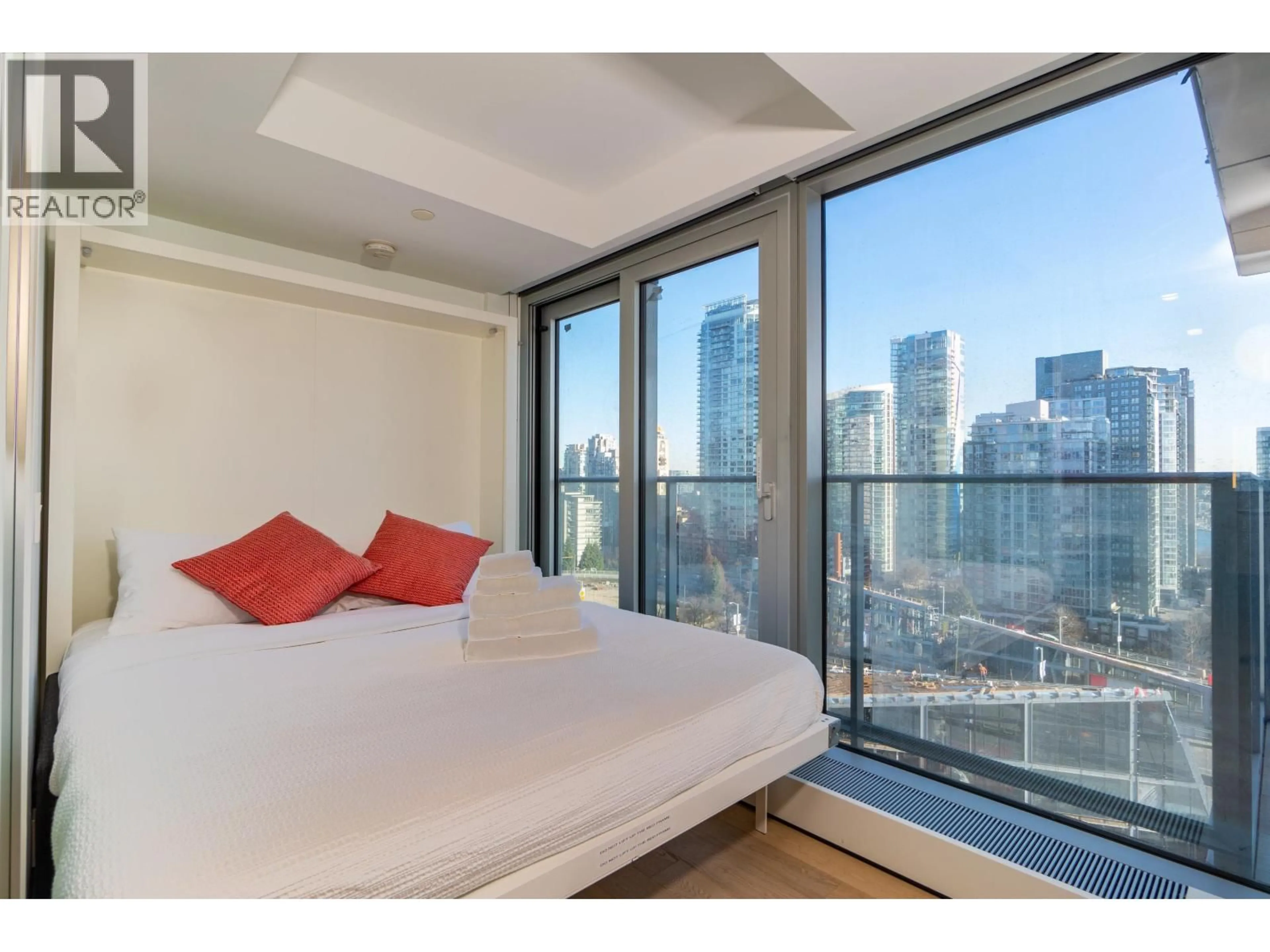 Bedroom with bed, unknown for 2010 - 1480 HOWE STREET, Vancouver British Columbia V6Z0G5