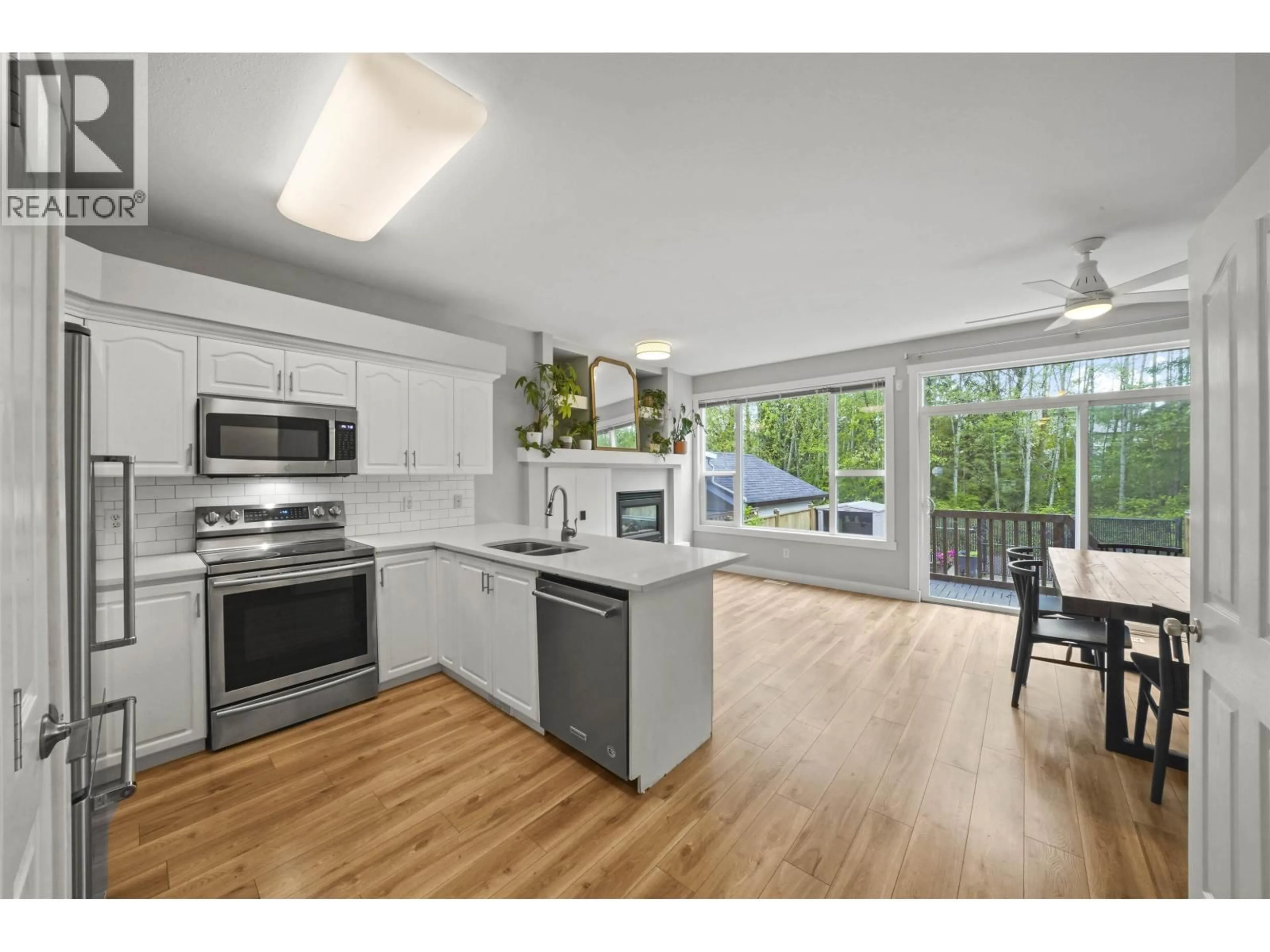 Open concept kitchen, unknown for 24369 101 AVENUE, Maple Ridge British Columbia V2W1W8