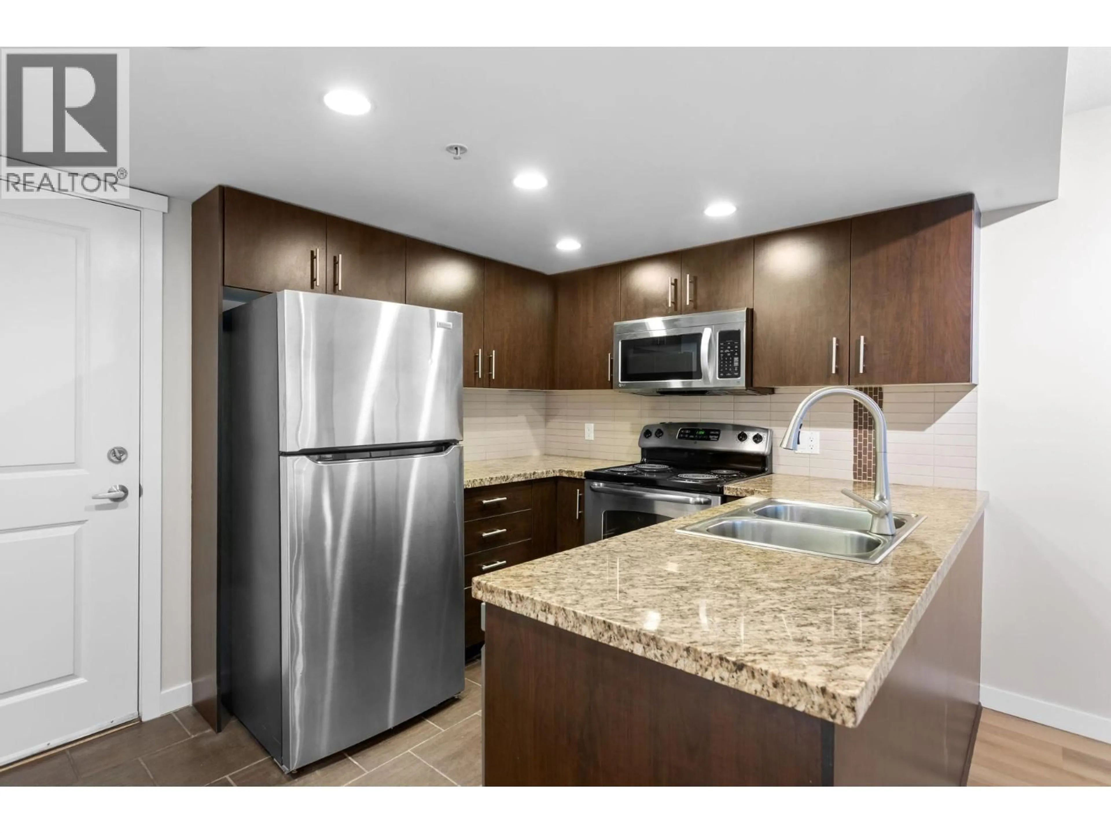 Standard kitchen, unknown for 303 - 200 KEARY STREET, New Westminster British Columbia V3L0A6