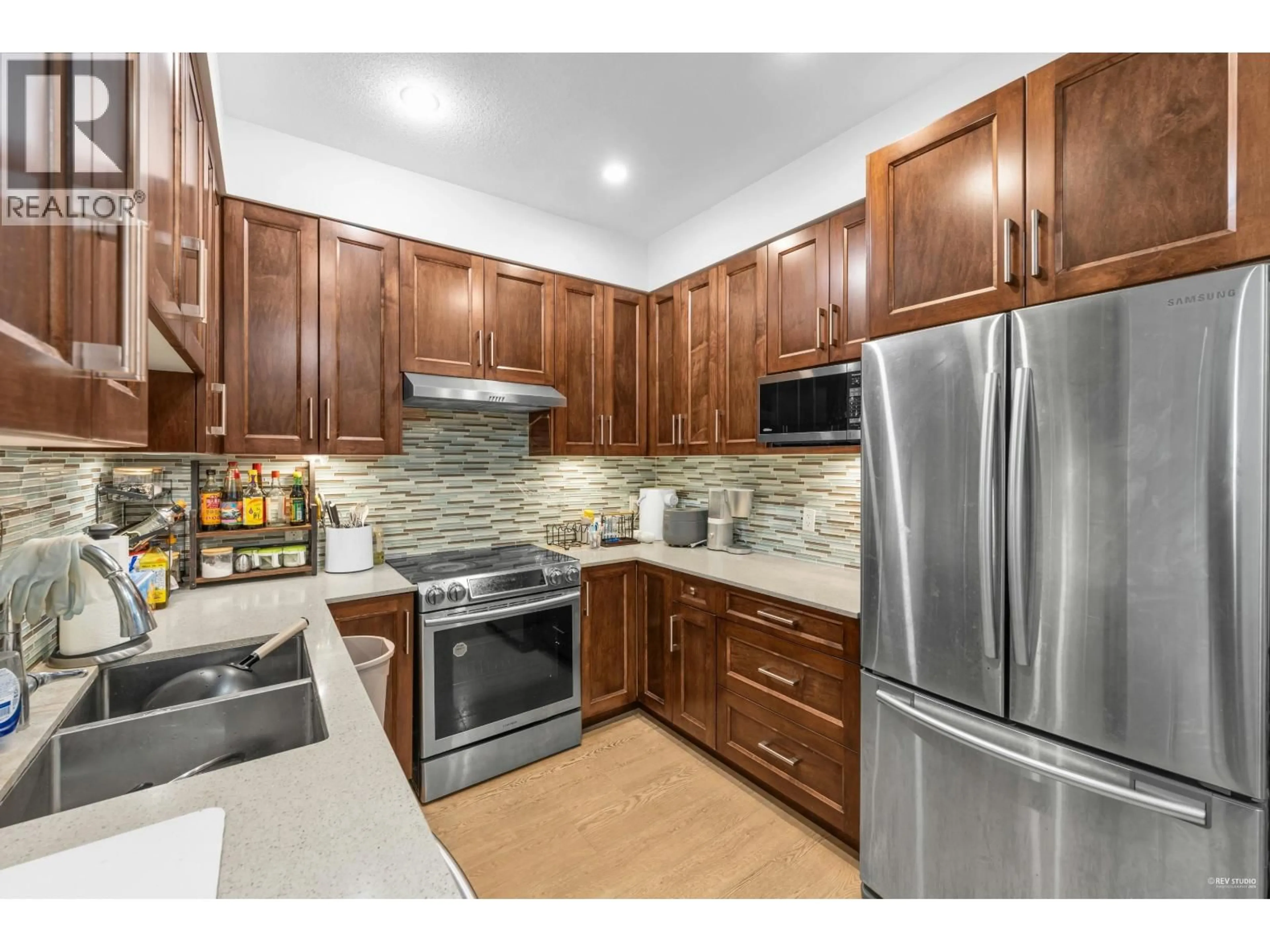 Open concept kitchen, unknown for 15 - 9780 GENERAL CURRIE ROAD, Richmond British Columbia V6Y0J9