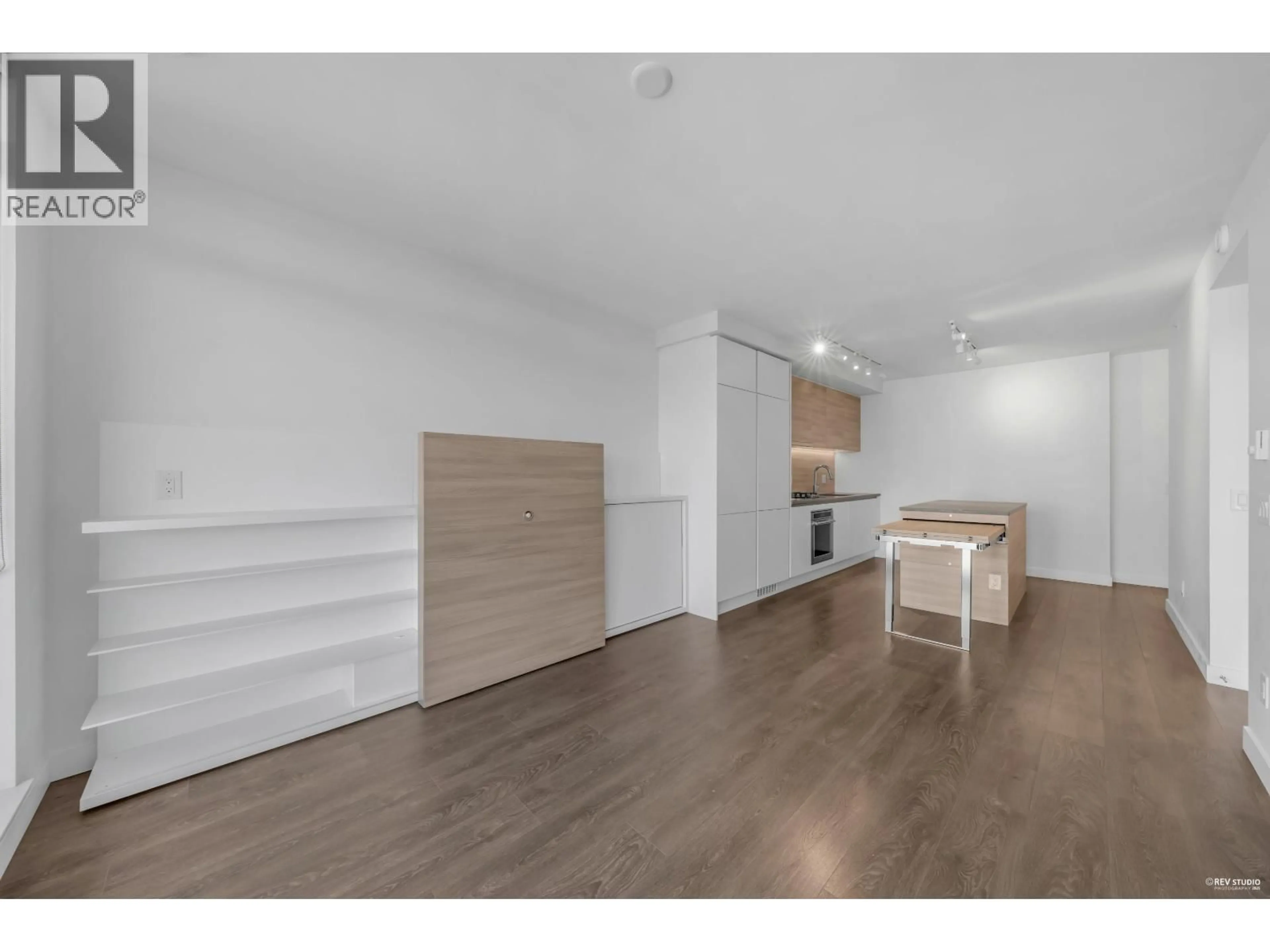 A pic of a room for 2403 - 525 FOSTER AVENUE, Coquitlam British Columbia V3J2L5