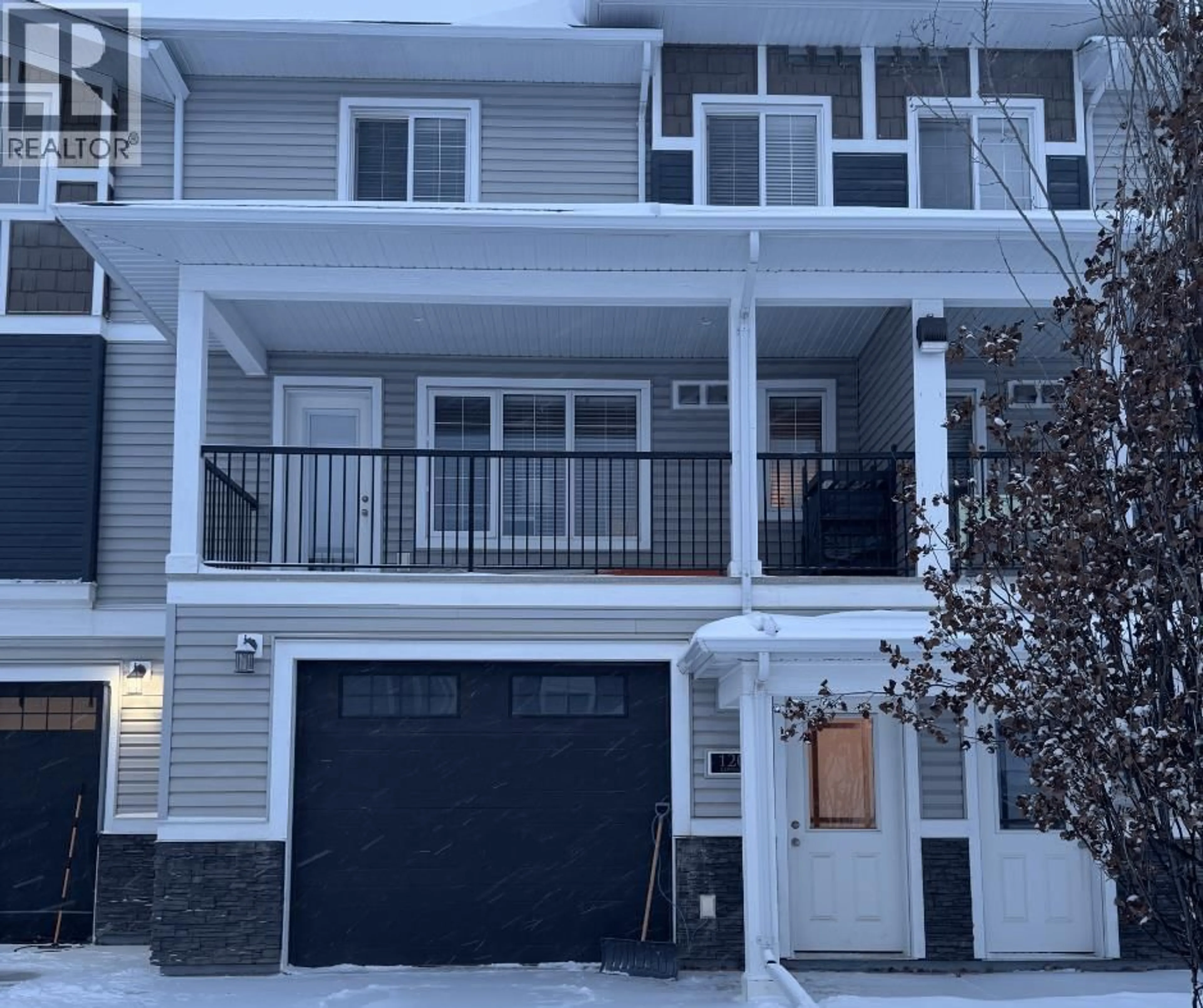 Home with vinyl exterior material, street for 120 - 10104 114A AVENUE, Fort St. John British Columbia V1J0K5