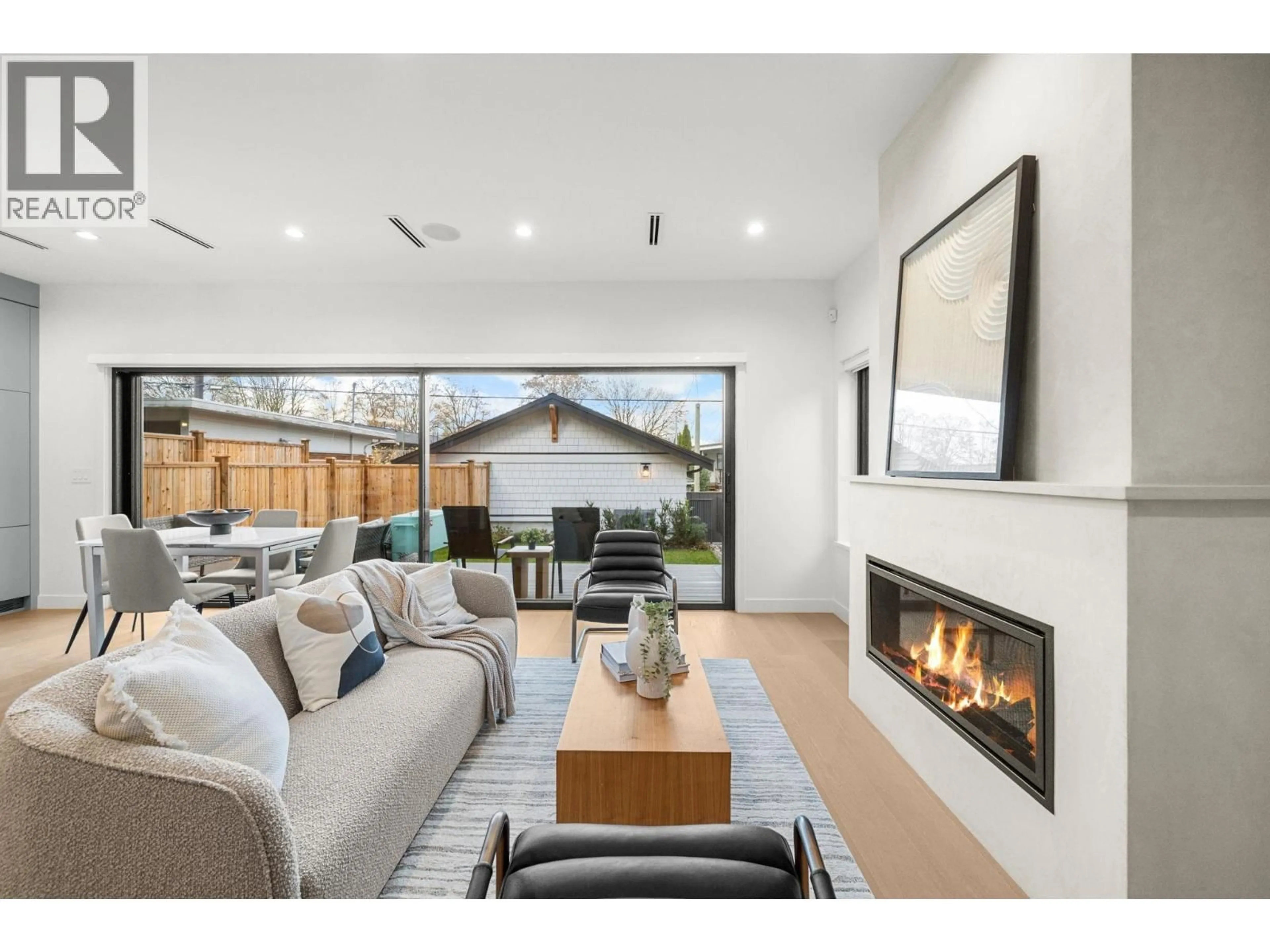 Living room with furniture, unknown for 2 - 2247 PARKER STREET, Vancouver British Columbia V5L2L8