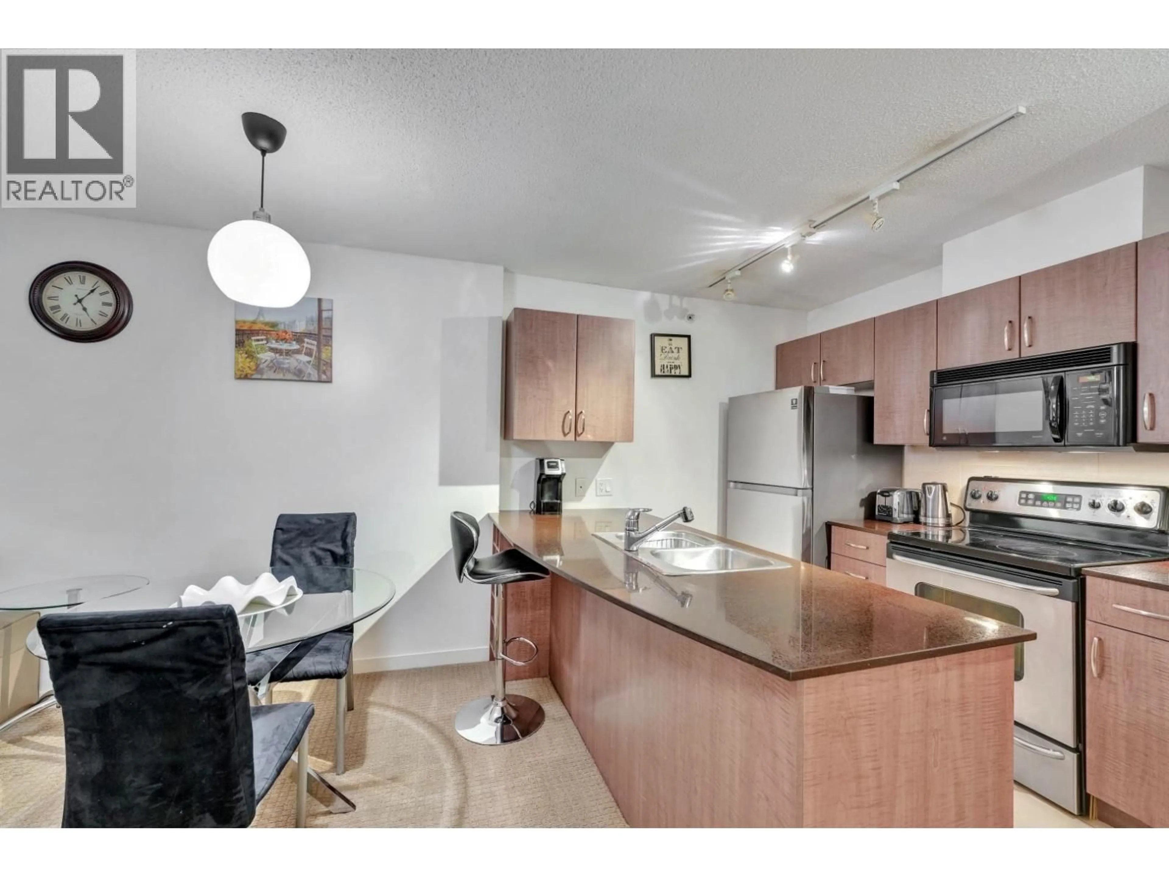 Standard kitchen, unknown for 1506 - 610 GRANVILLE STREET, Vancouver British Columbia V6C3T3