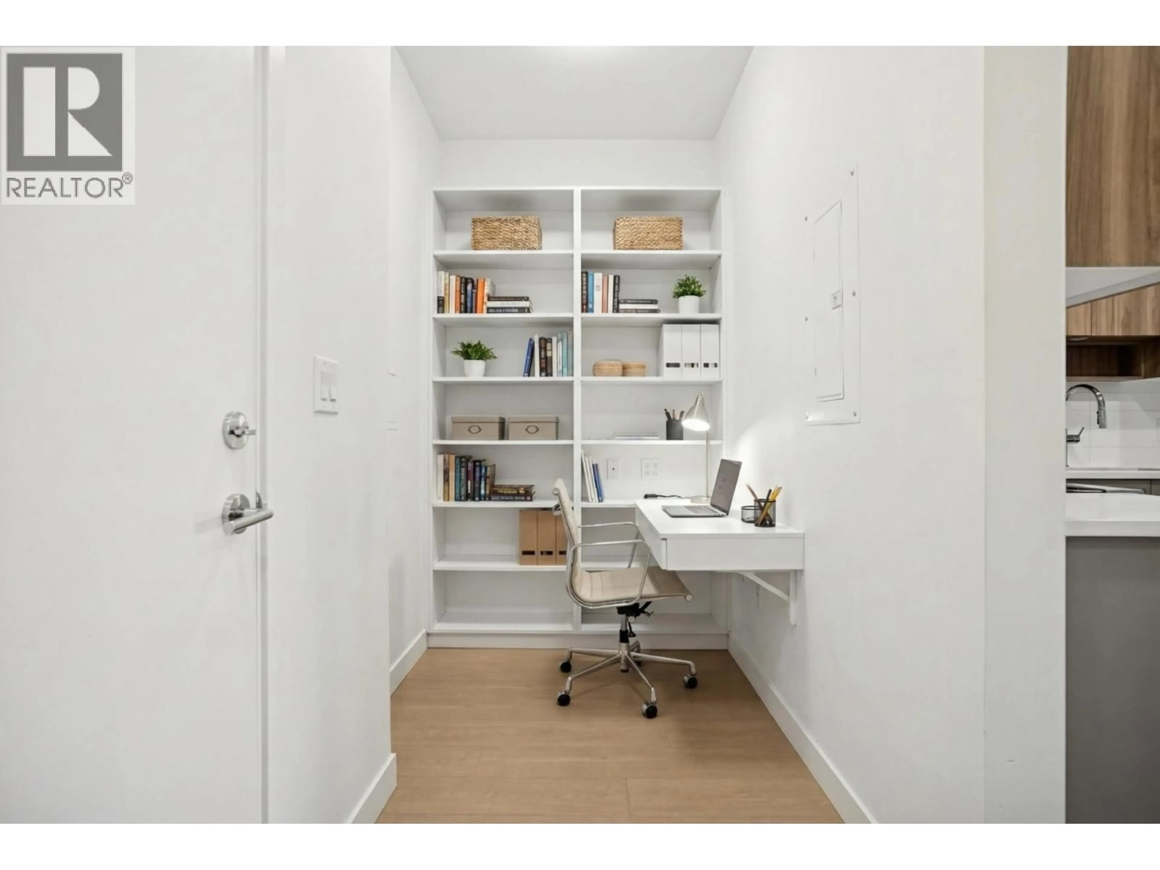 A pic of a room for 514 - 7588 16TH STREET, Burnaby British Columbia V3N0H8