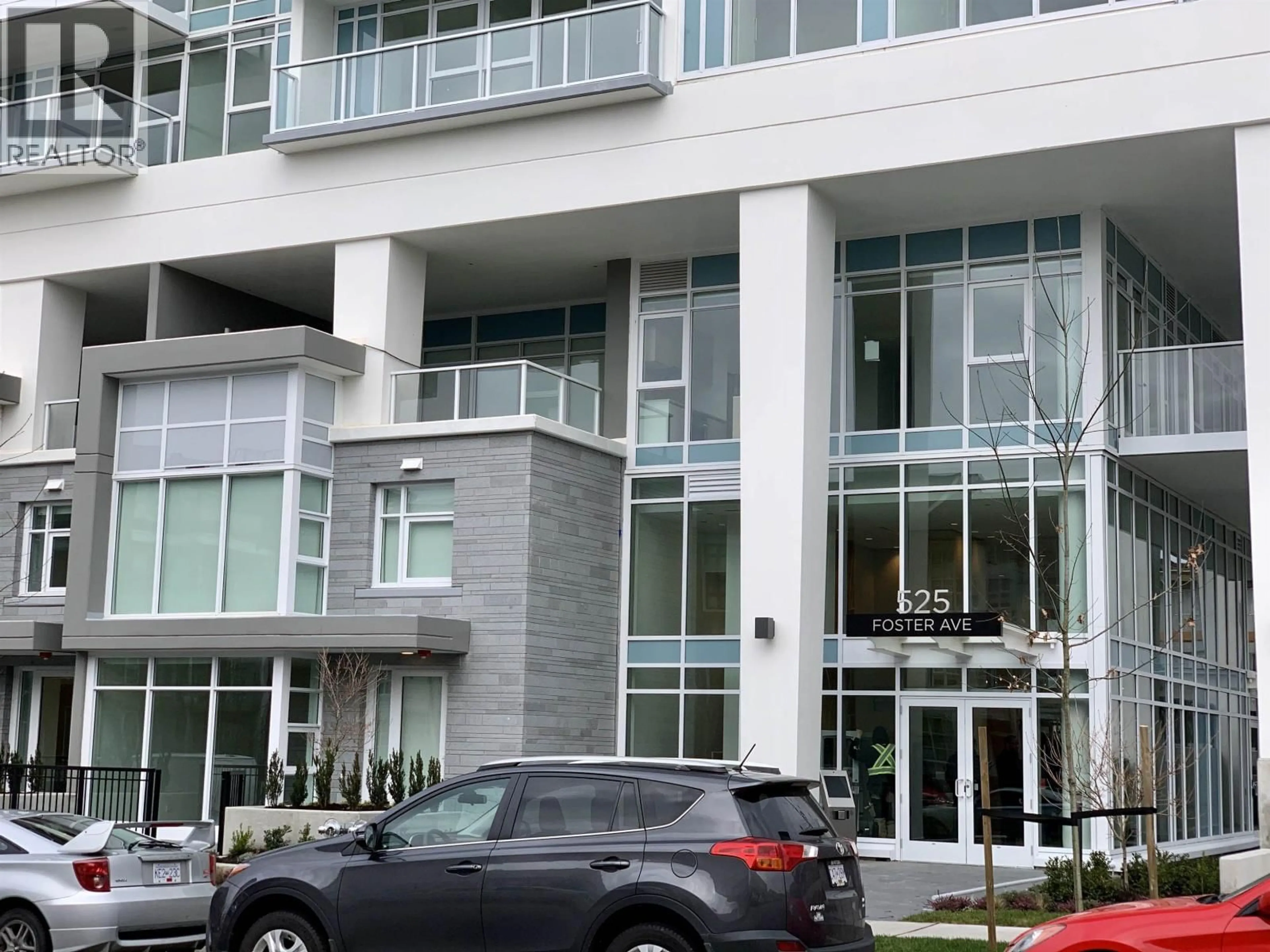 Indoor foyer for 810 - 525 FOSTER AVENUE, Coquitlam British Columbia V3J0H6