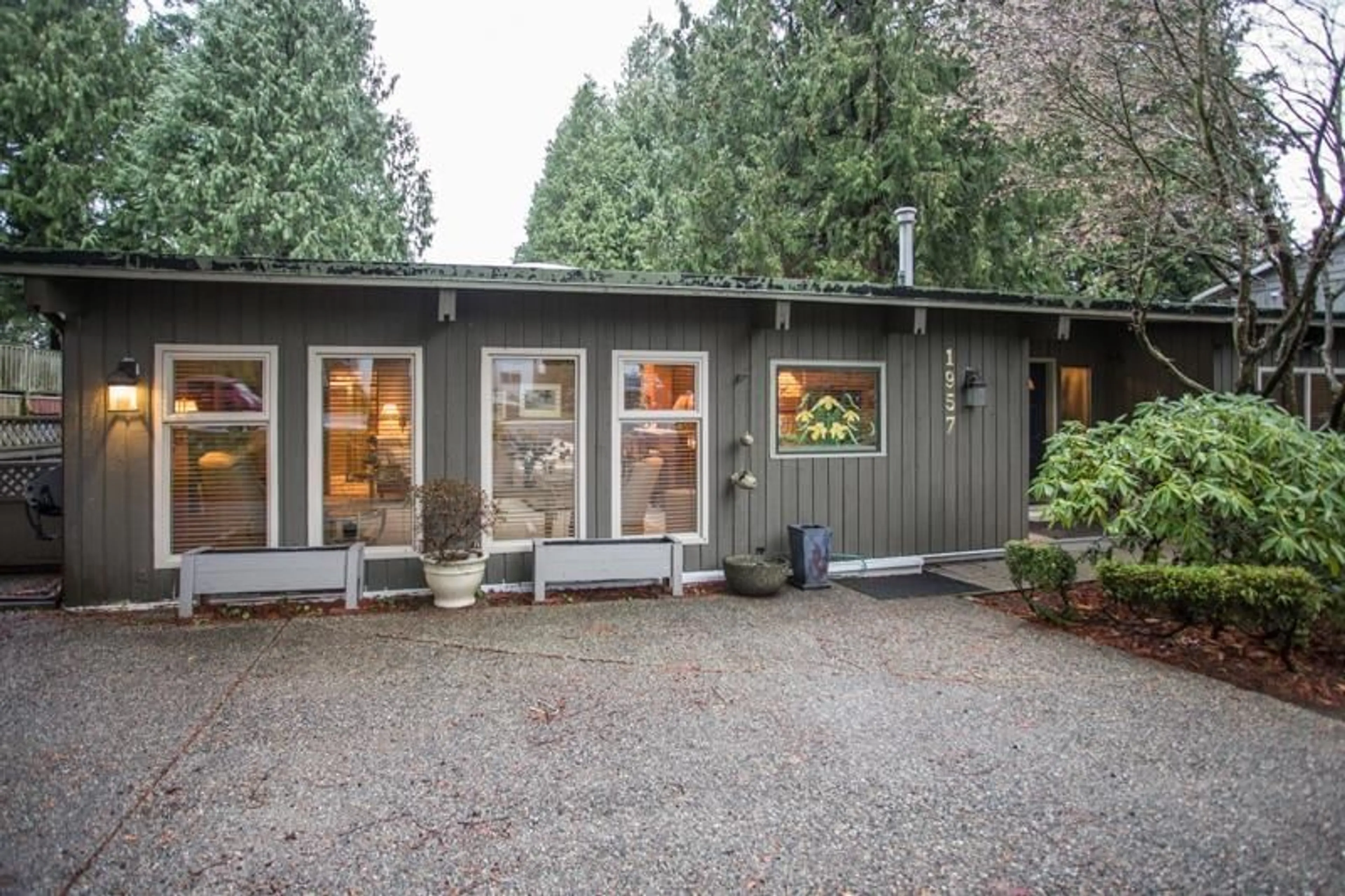 Unknown for 1957 127A STREET, Surrey British Columbia V4A3S8