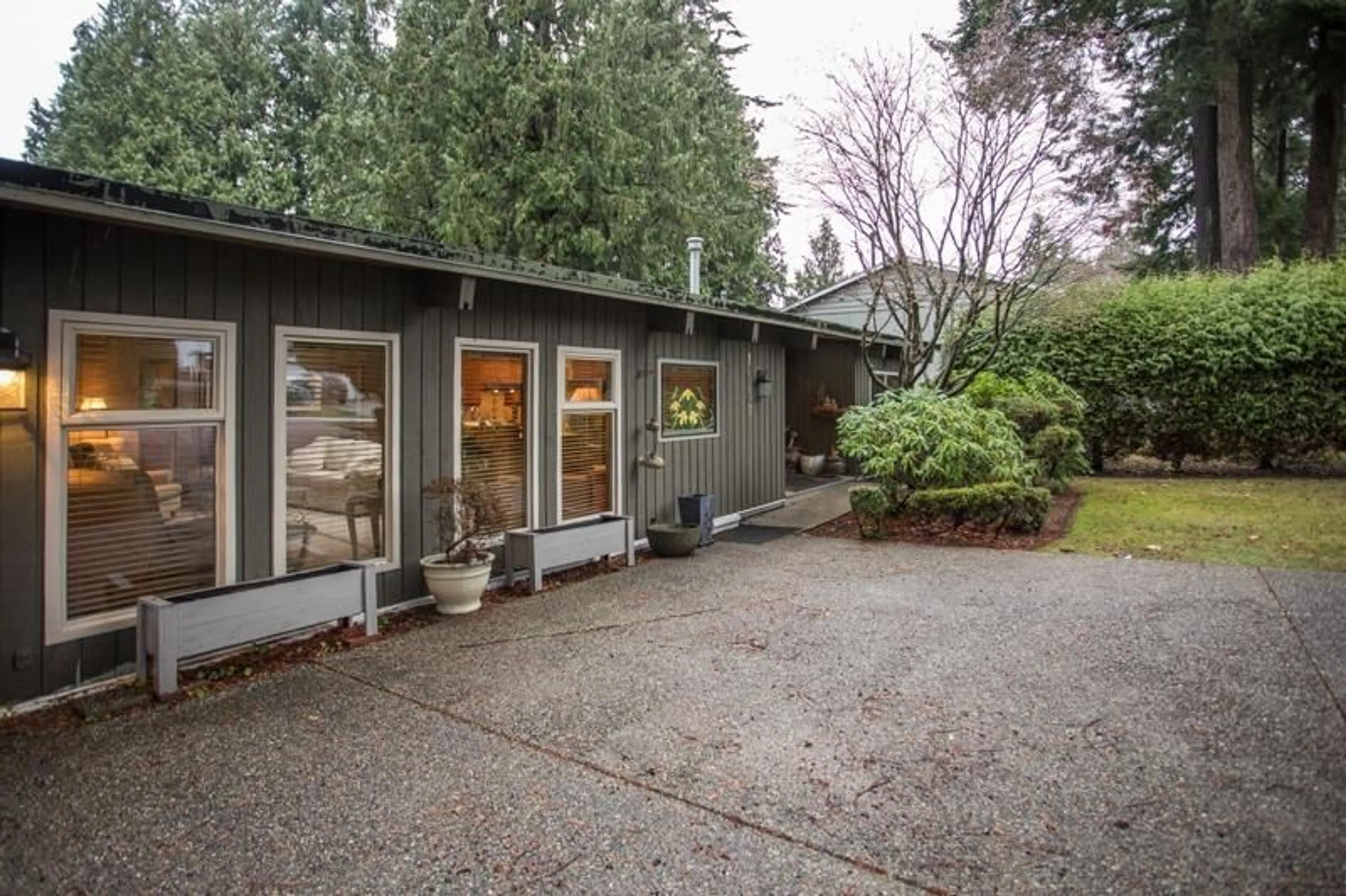 Unknown for 1957 127A STREET, Surrey British Columbia V4A3S8