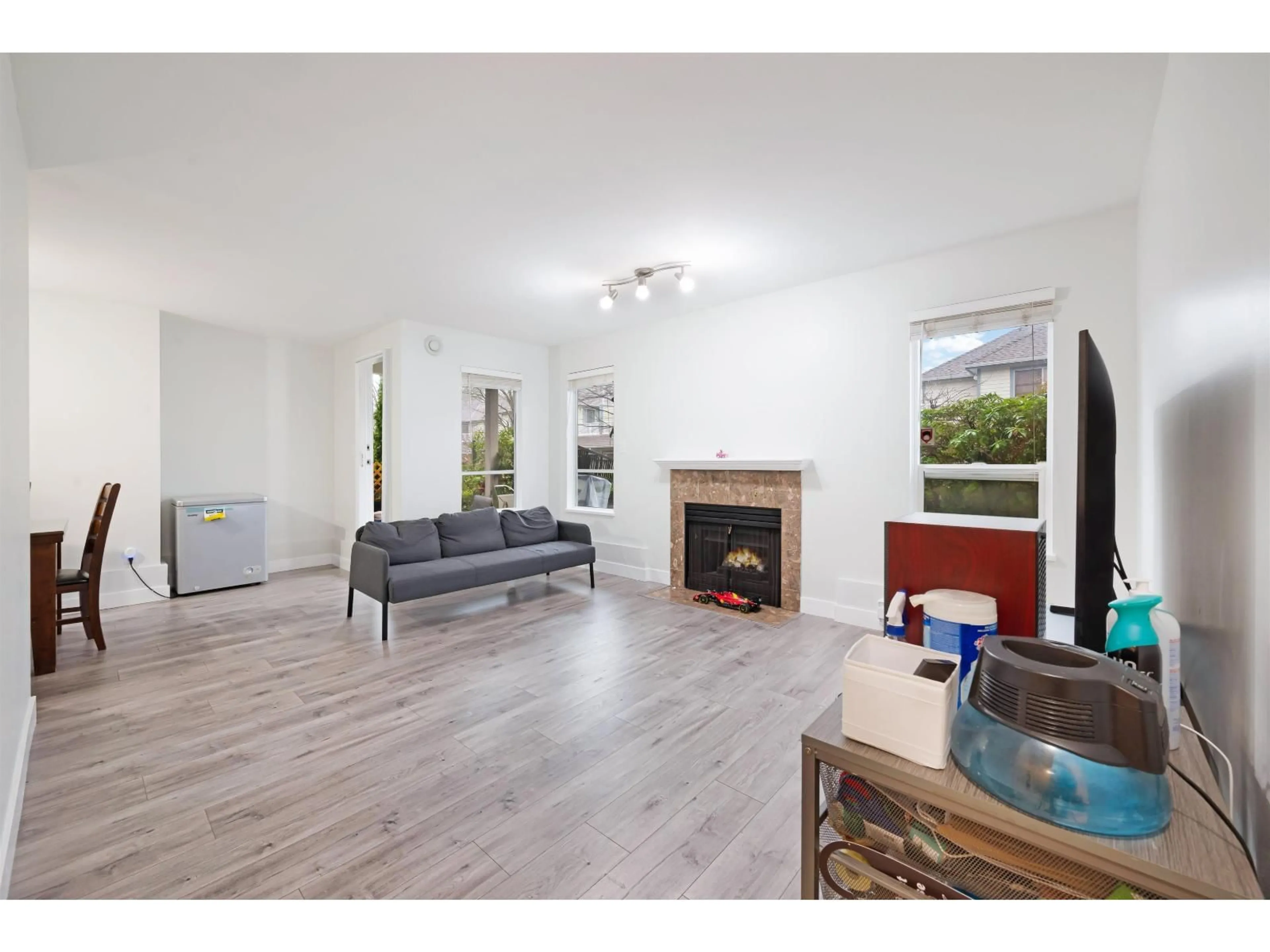 Unknown for 103 - 9948 151 STREET, Surrey British Columbia V3R0V6