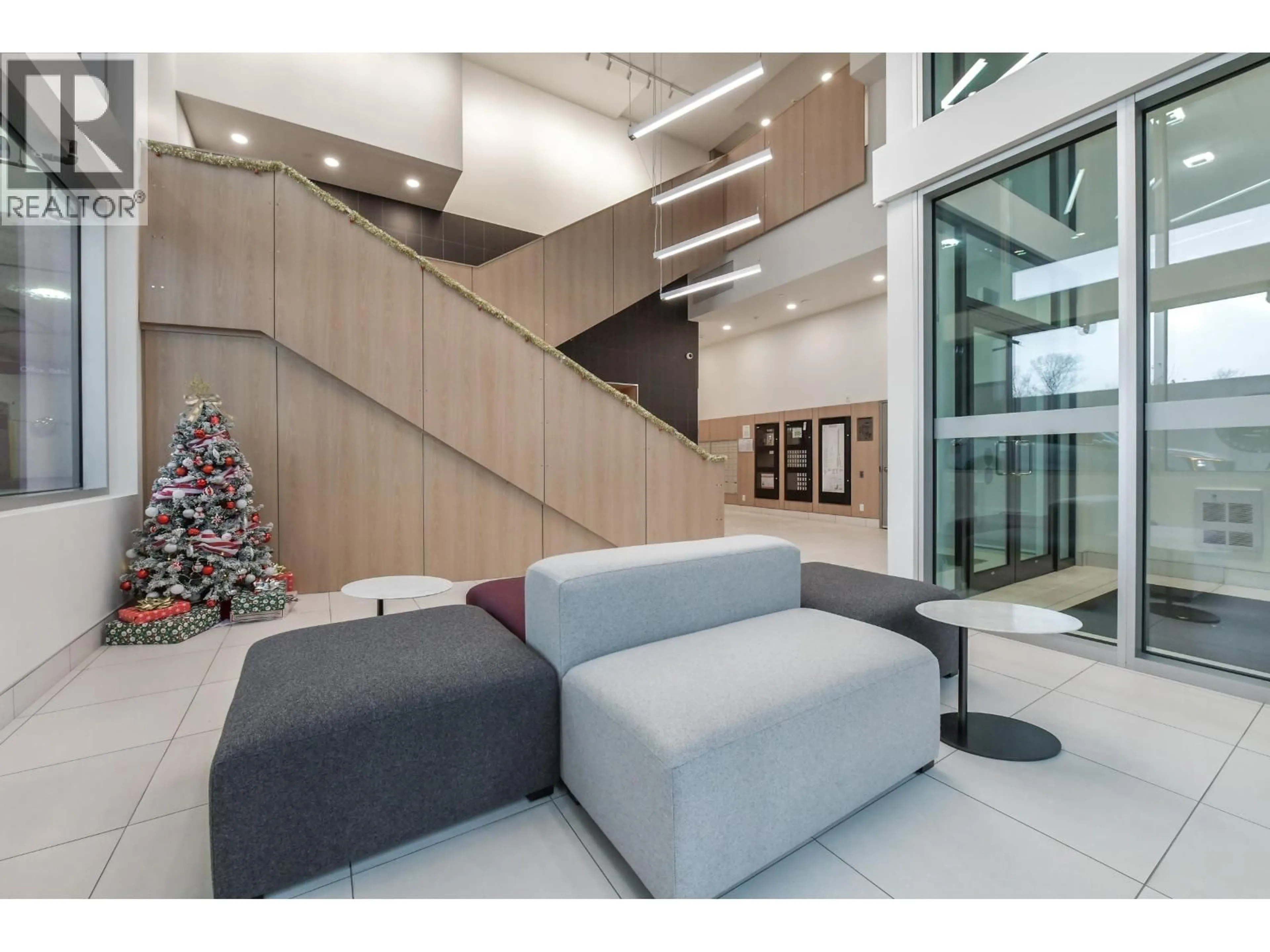 Lobby for 1406 - 308 ALDERSON AVENUE, Coquitlam British Columbia V3K0J2