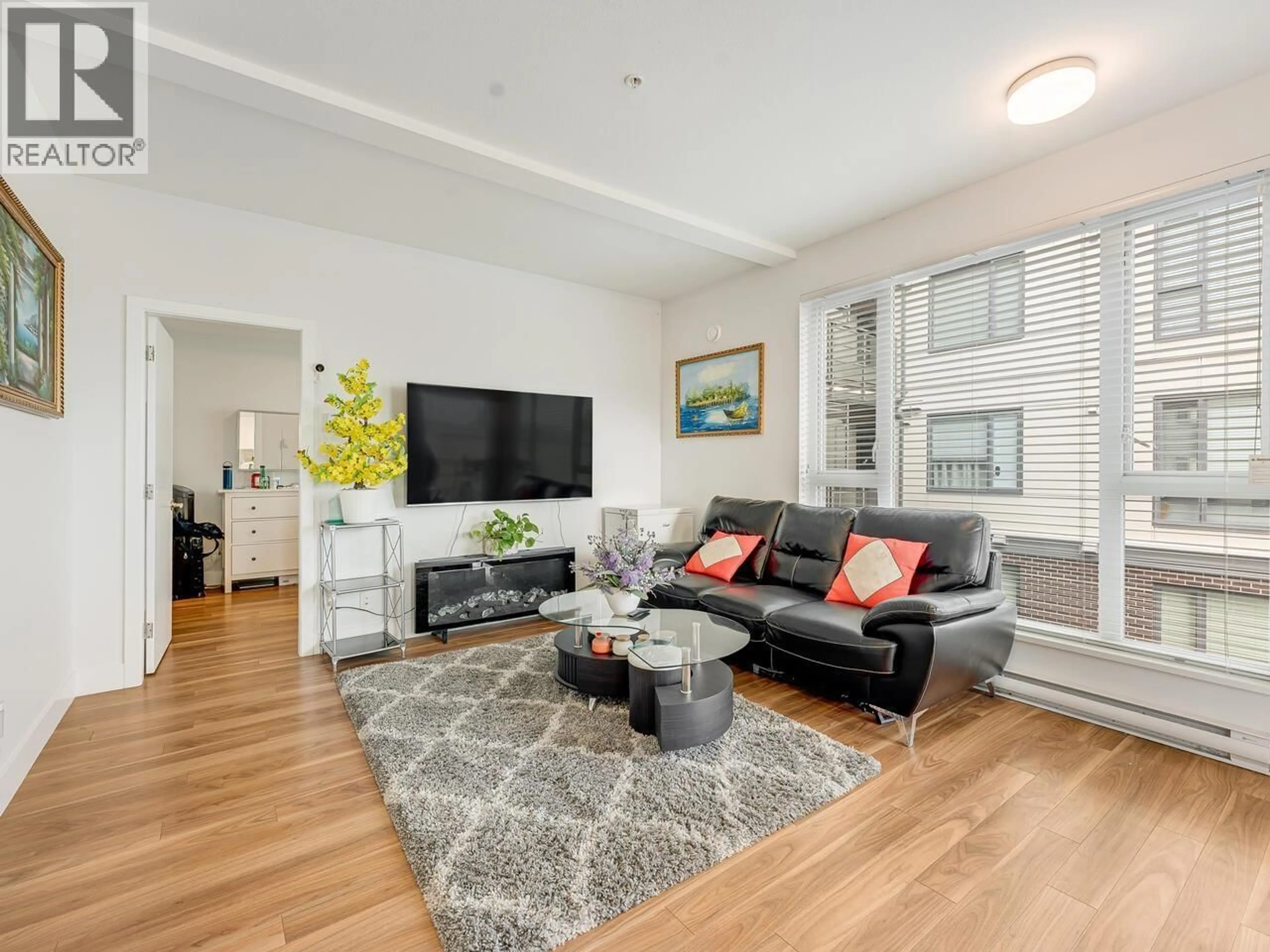 Living room with furniture, unknown for 212 - 5355 LANE STREET, Burnaby British Columbia V5H0H1