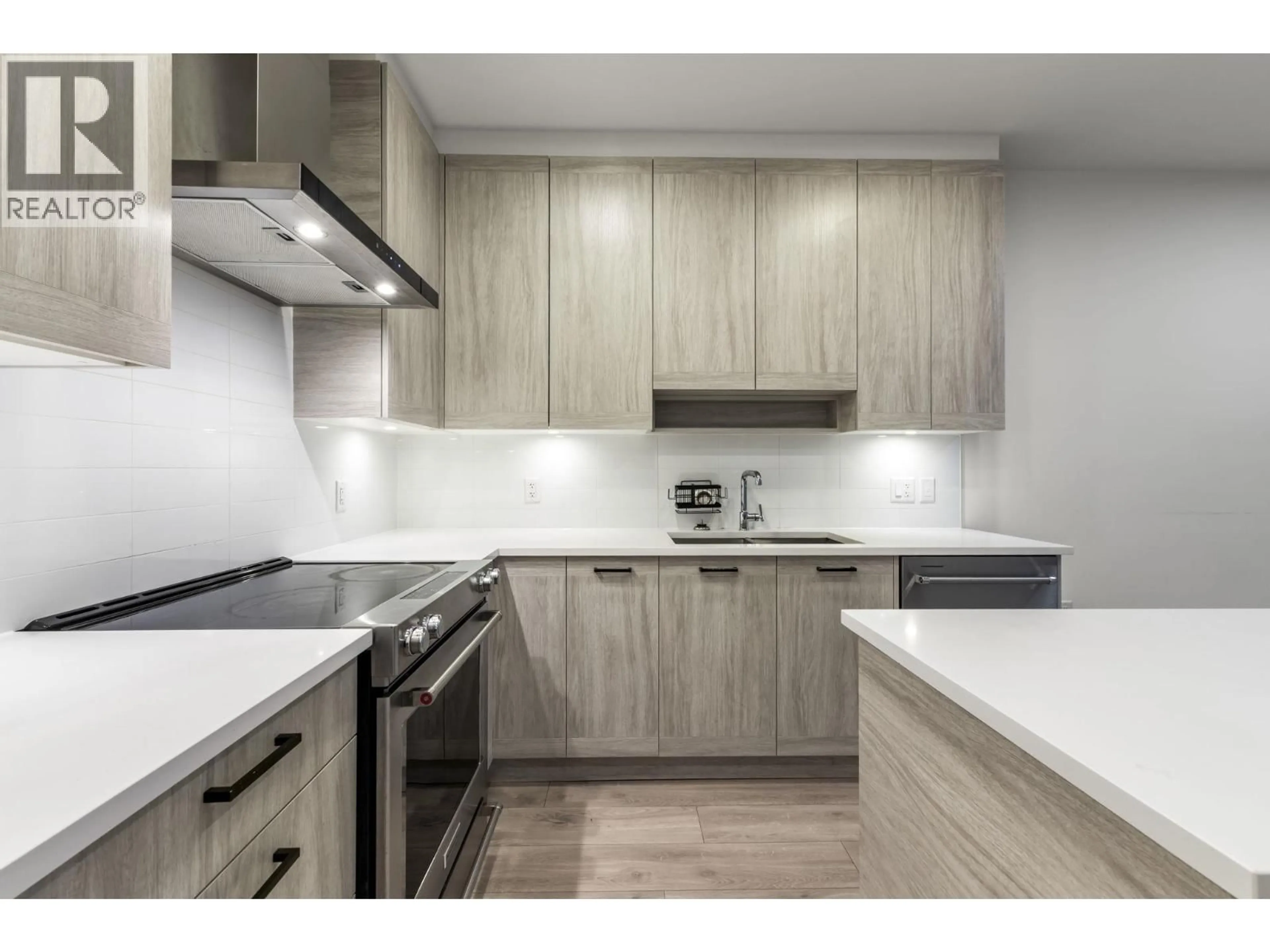 Standard kitchen, wood/laminate floor for 510 - 7579 16TH STREET, Burnaby British Columbia V3N0H7