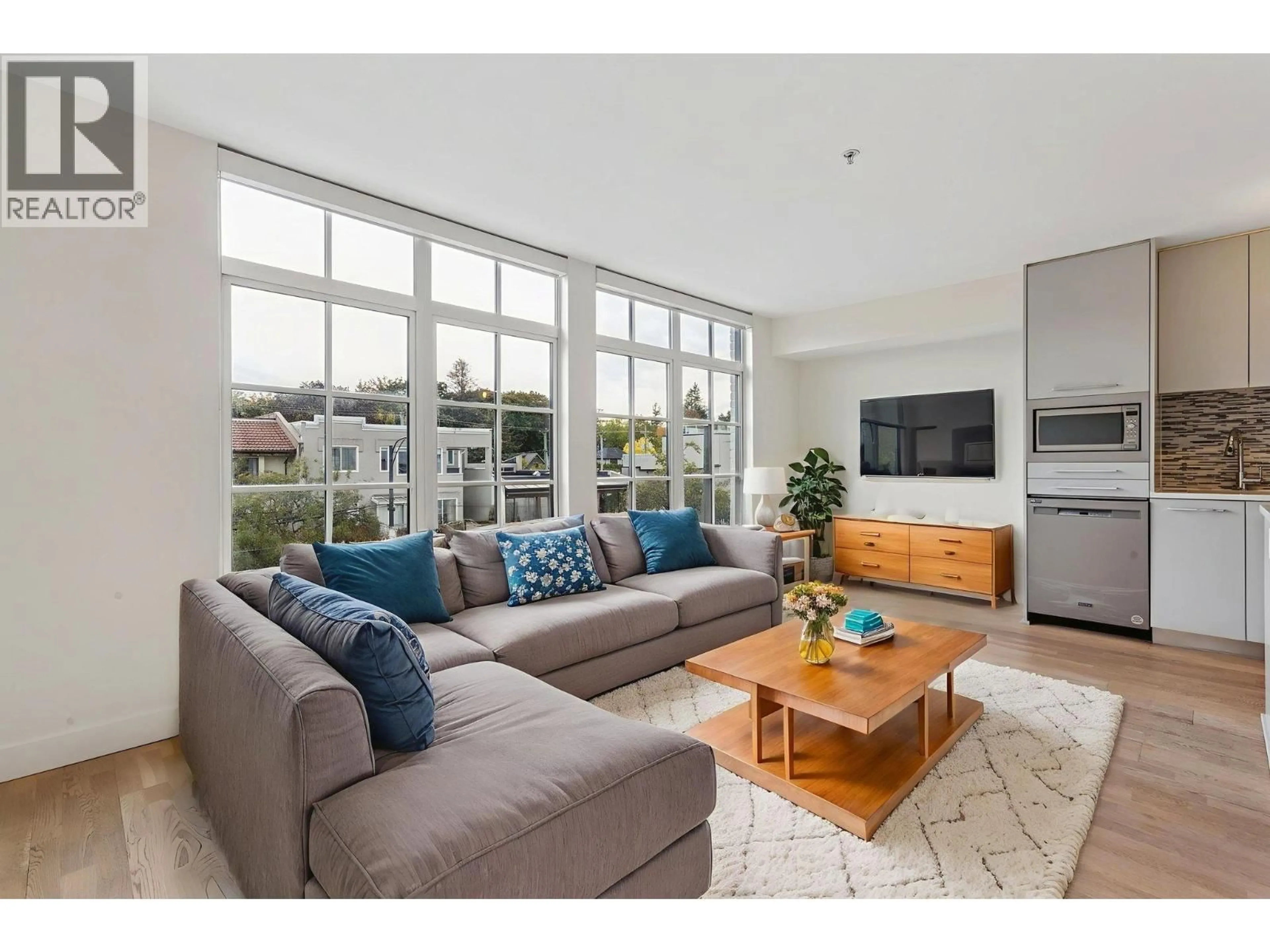 Living room with furniture, unknown for 306 - 4355 10TH AVENUE, Vancouver British Columbia V6R2H6