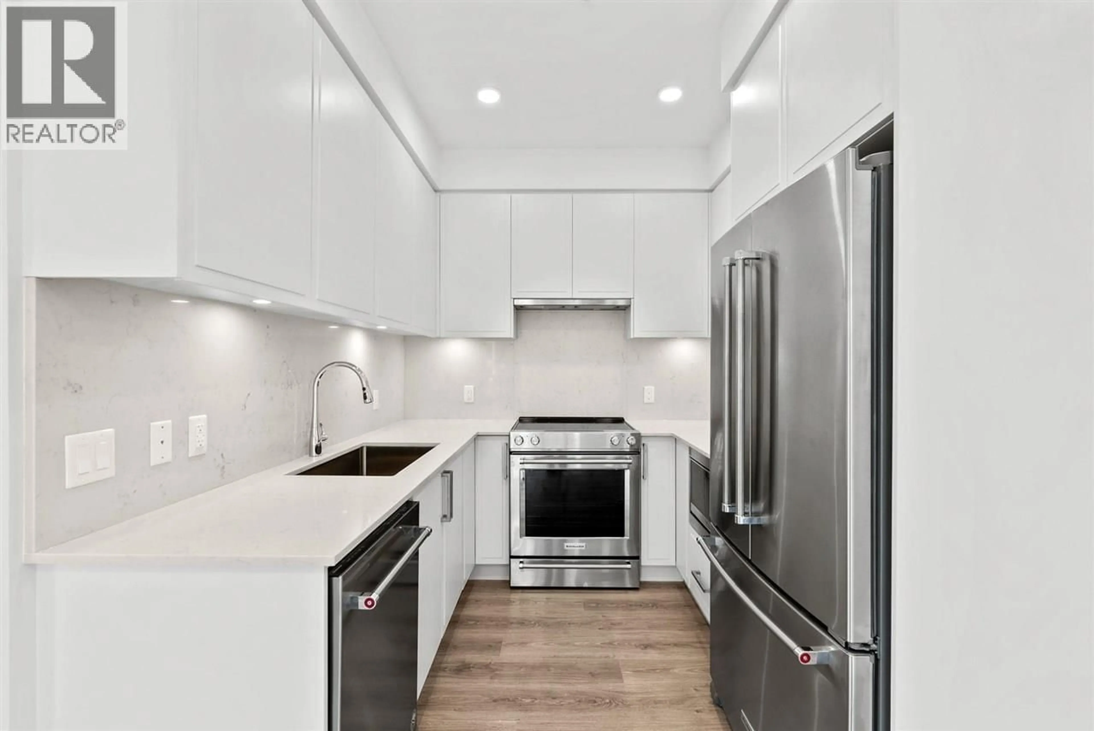 Contemporary kitchen, ceramic/tile floor for 314 - 700 CLARKE ROAD, Coquitlam British Columbia V3J0K5