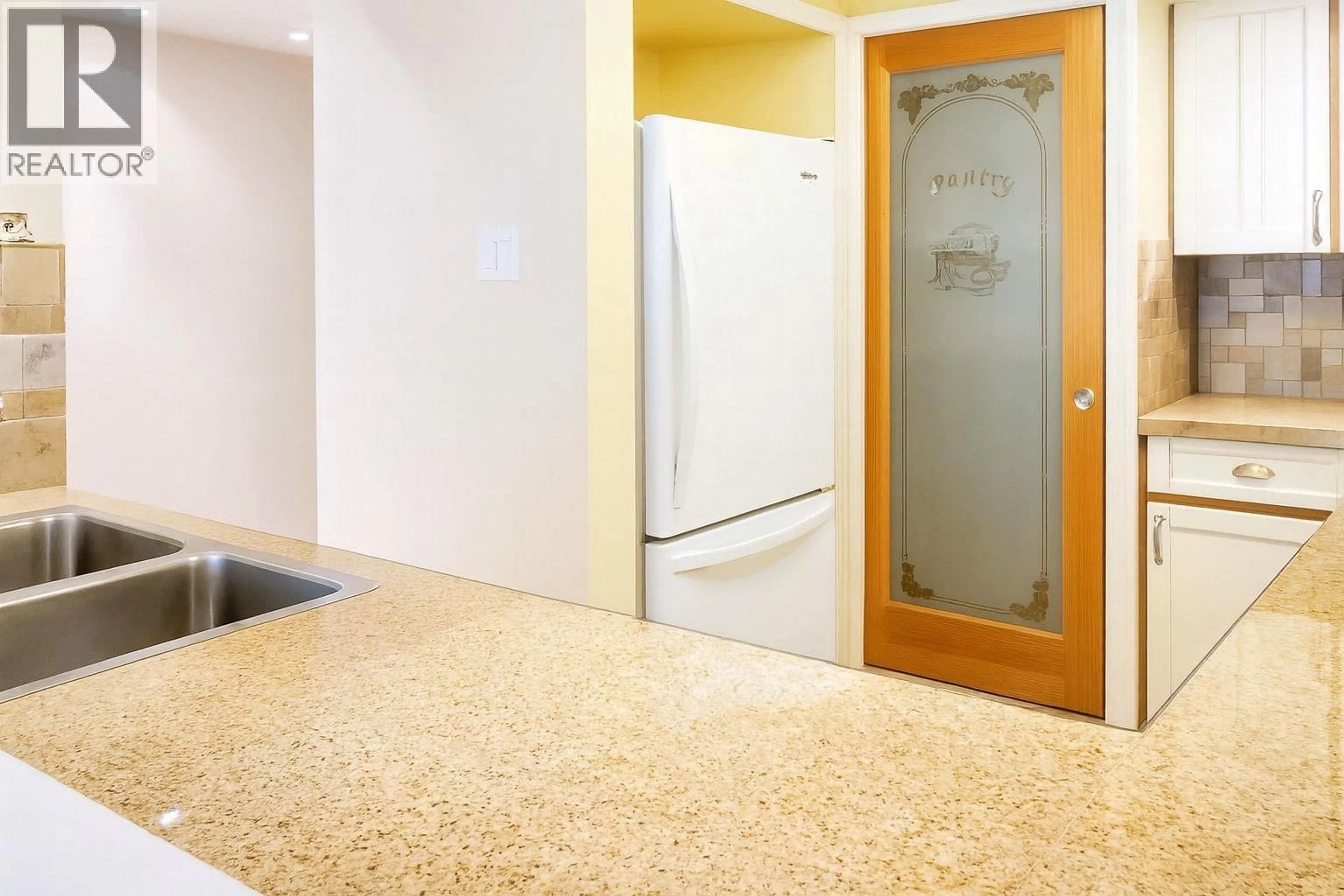 Standard kitchen, unknown for 103 - 460 WESTVIEW STREET, Coquitlam British Columbia V3K6C9