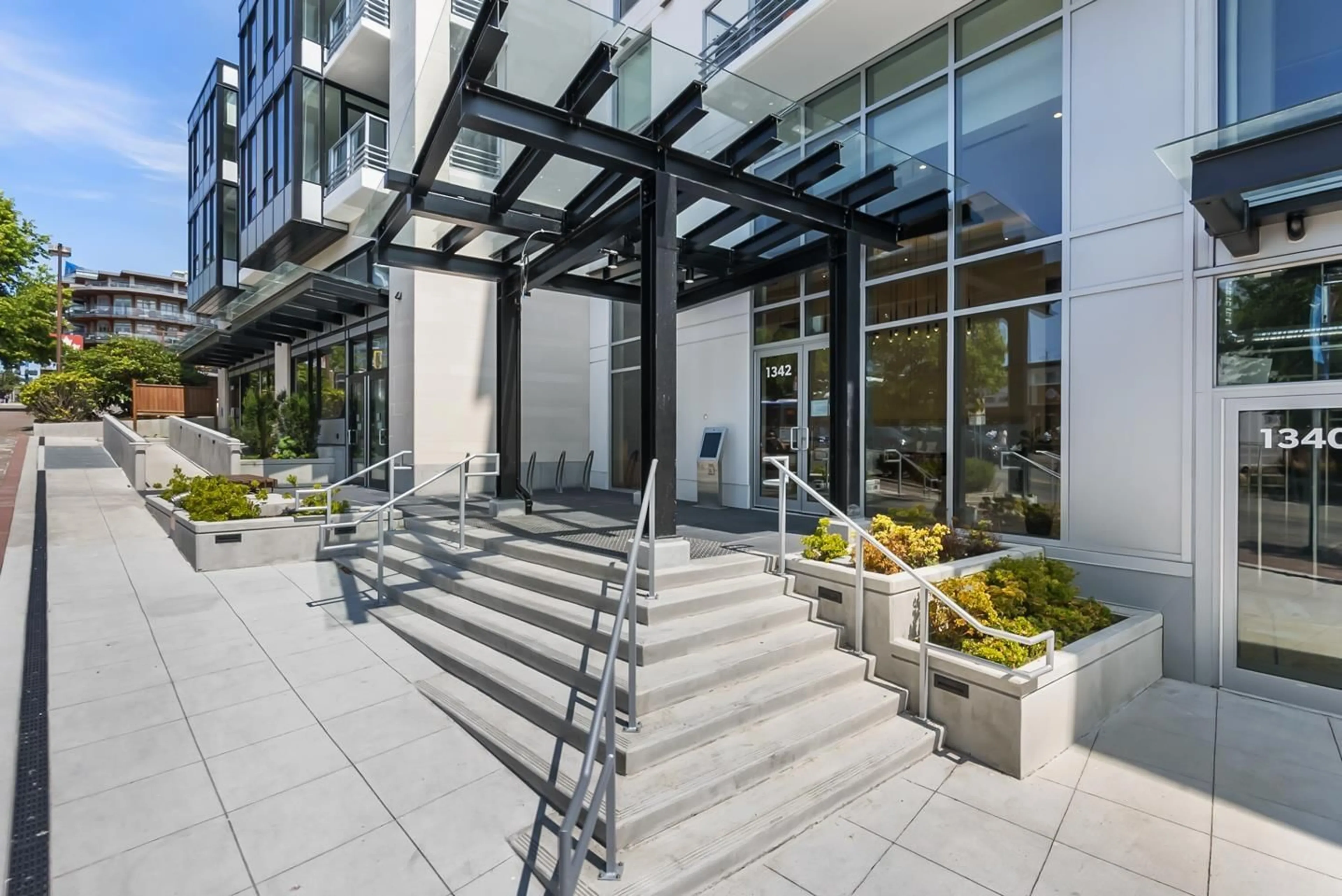 Unknown for 601 - 1342 JOHNSTON ROAD, White Rock British Columbia V4B0C7