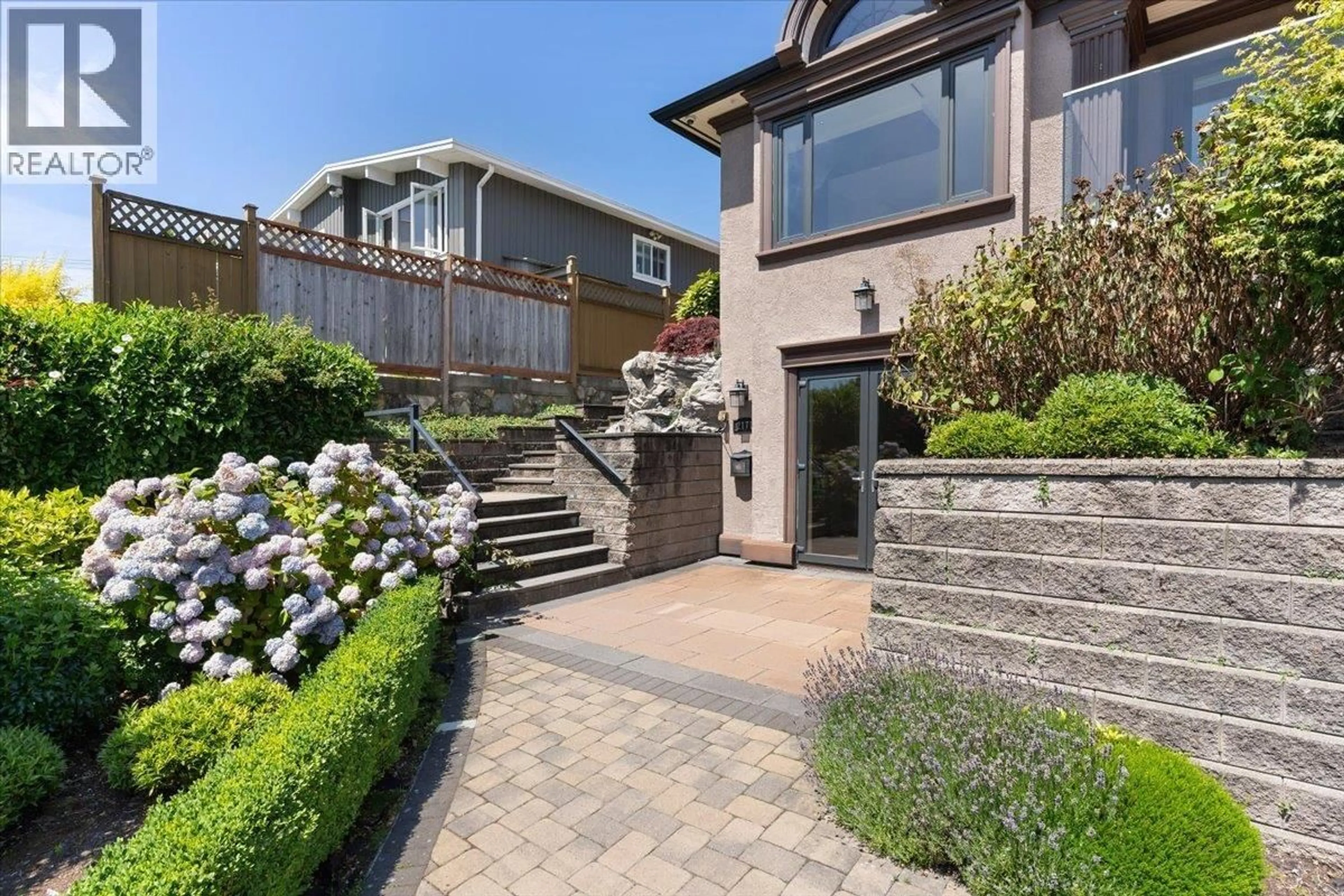 Home with brick exterior material, street for 2171 QUEENS AVENUE, West Vancouver British Columbia V7V2Y1