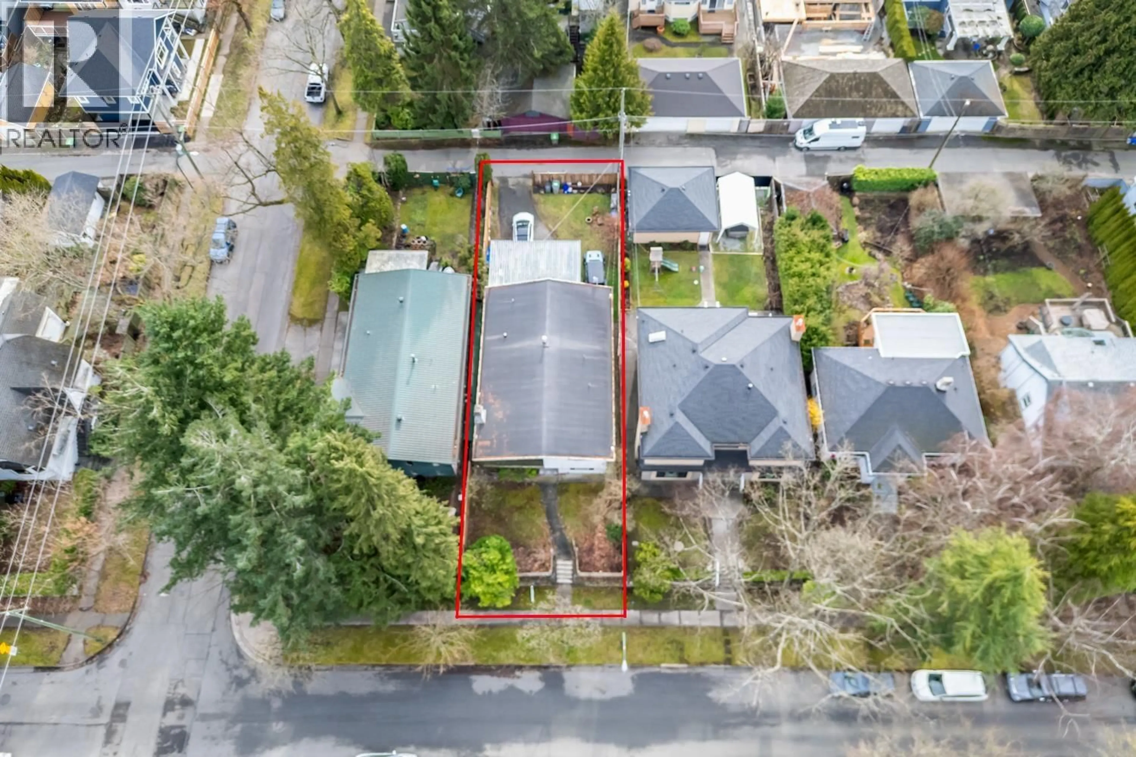 A pic from outside/outdoor area/front of a property/back of a property/a pic from drone, street for 3506 29TH AVENUE, Vancouver British Columbia V6S1T3