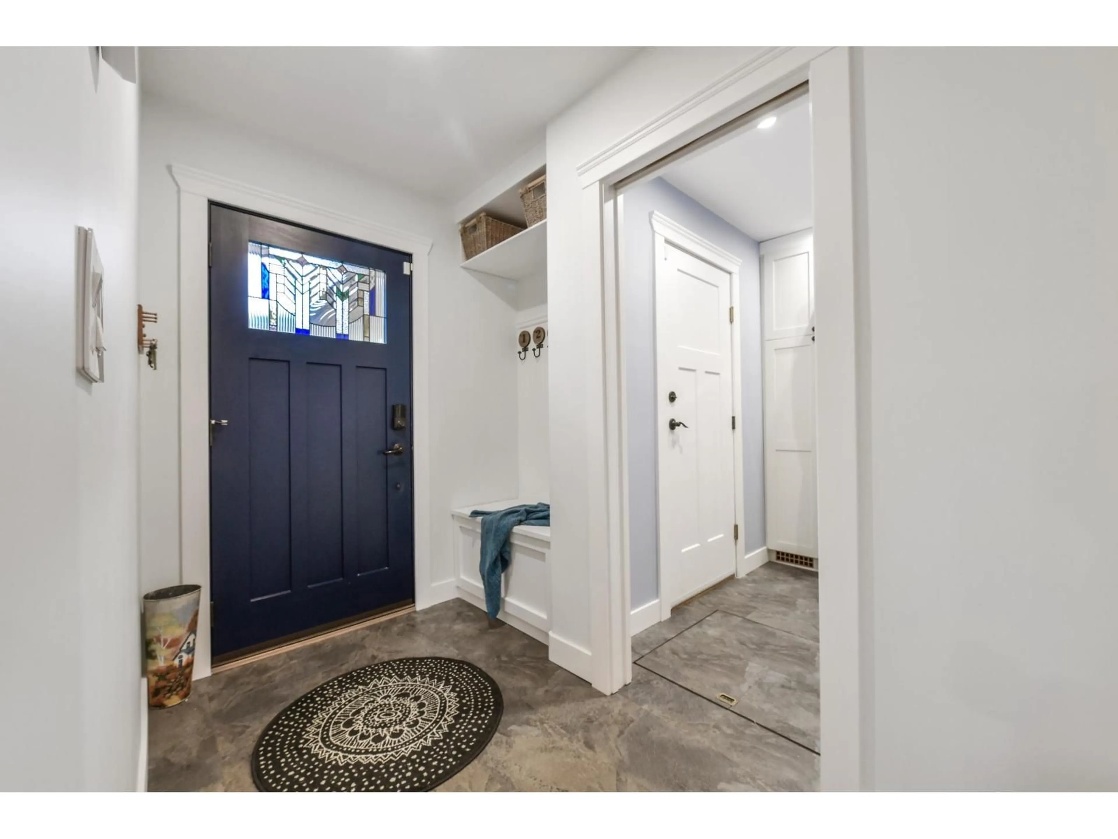 Indoor entryway for 6035 172B STREET, Surrey British Columbia V3S6G6