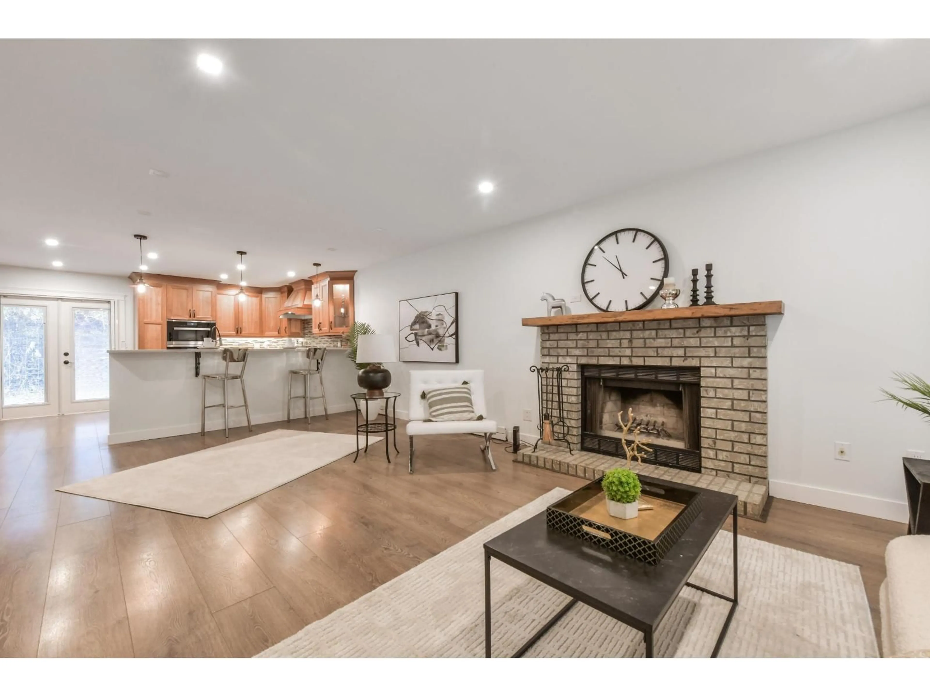 Open concept kitchen, unknown for 6035 172B STREET, Surrey British Columbia V3S6G6