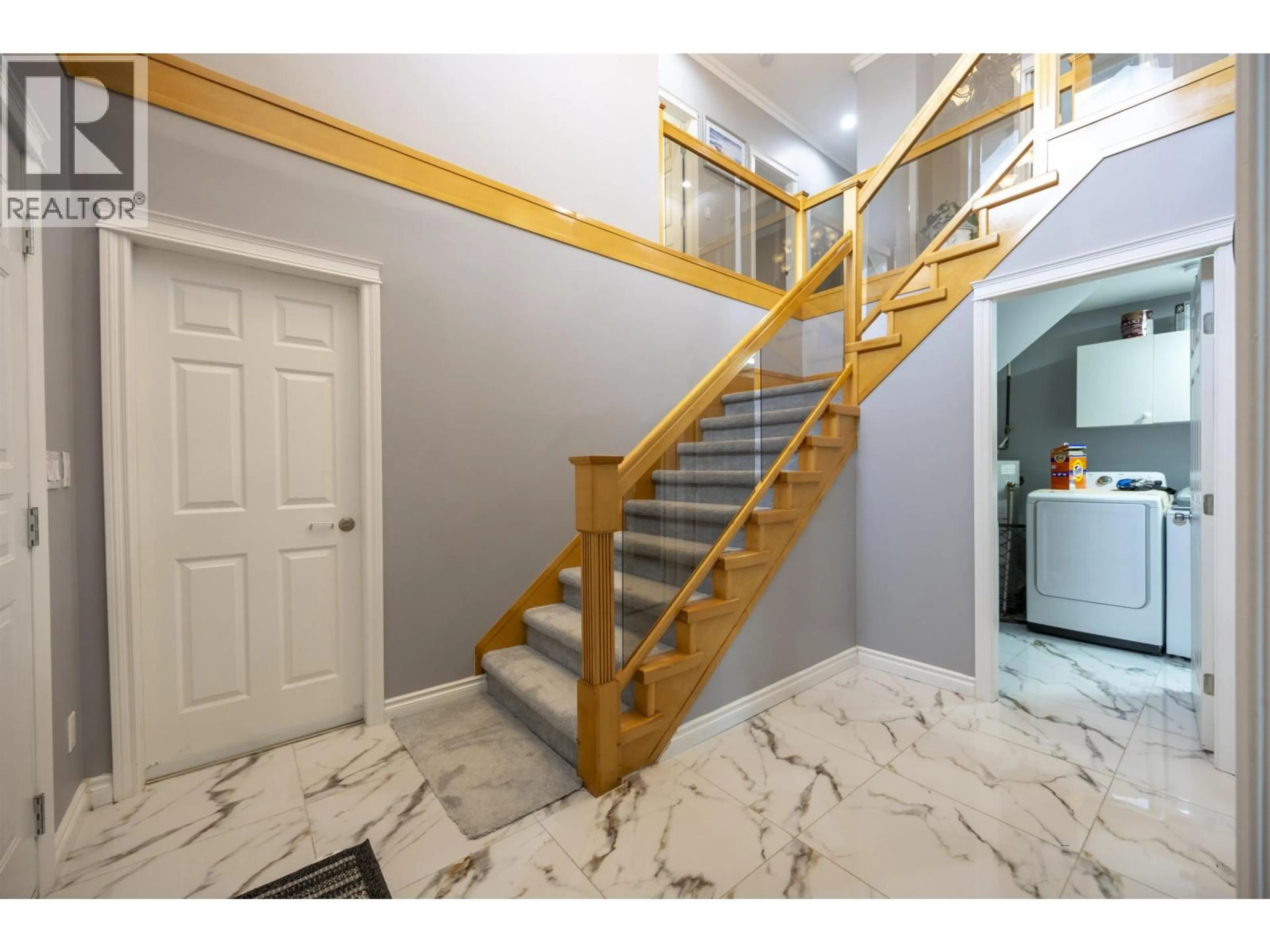 Unknown for 7877 15TH AVENUE, Burnaby British Columbia V3N1W7