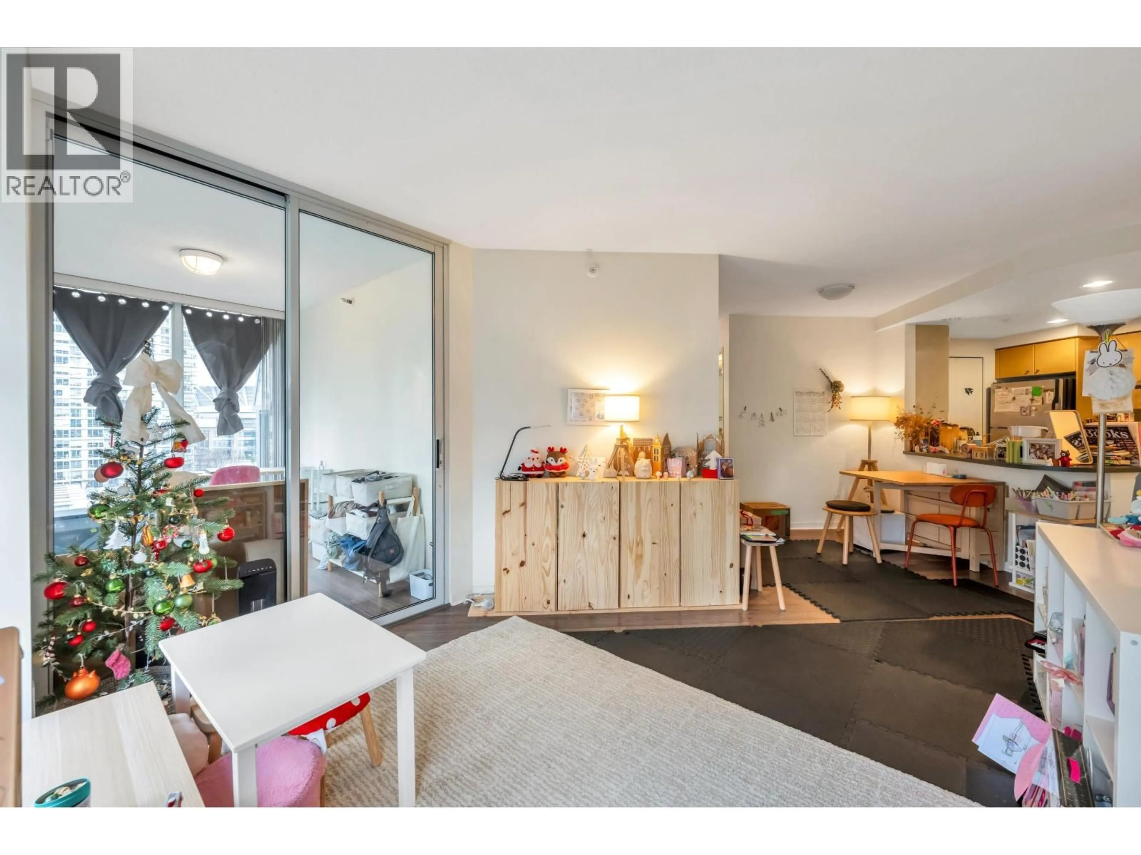 Unknown for 1001 - 1009 EXPO BOULEVARD, Vancouver British Columbia V6Z3A2