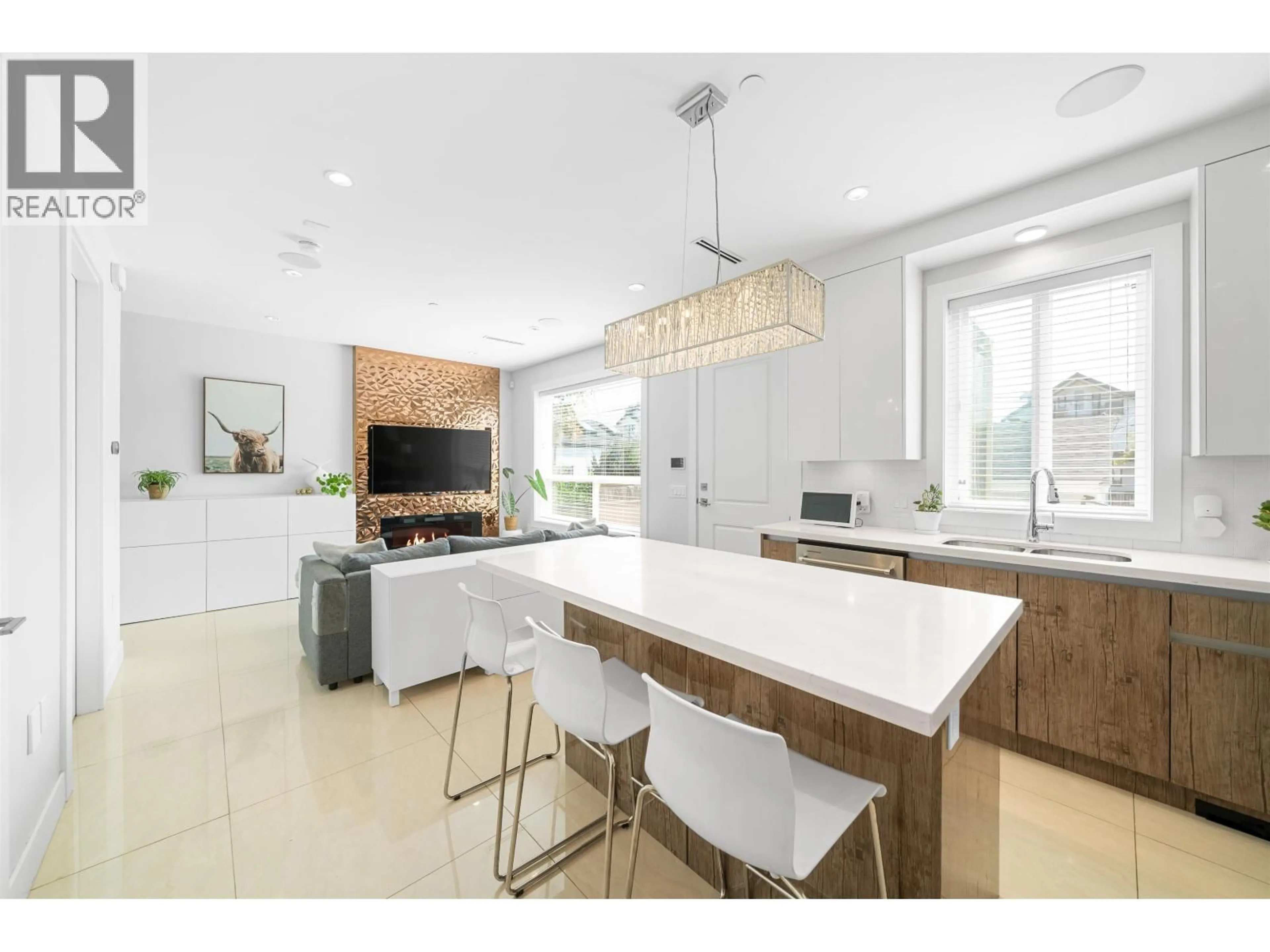 Open concept kitchen, ceramic/tile floor for 3448 PANDORA STREET, Vancouver British Columbia V5K1W8