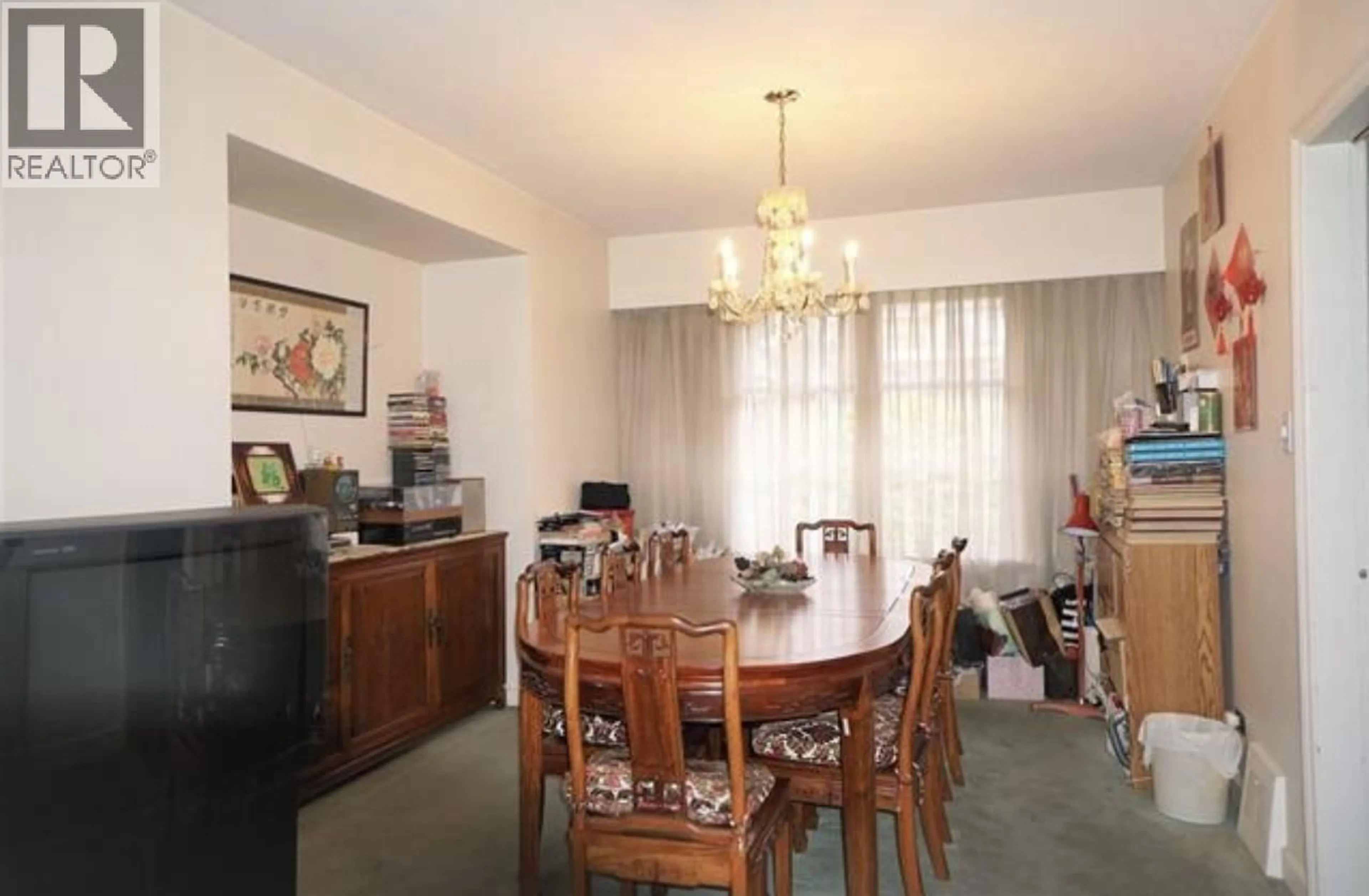 Dining room, wood/laminate floor for 1315 58TH AVENUE, Vancouver British Columbia V6P1W3