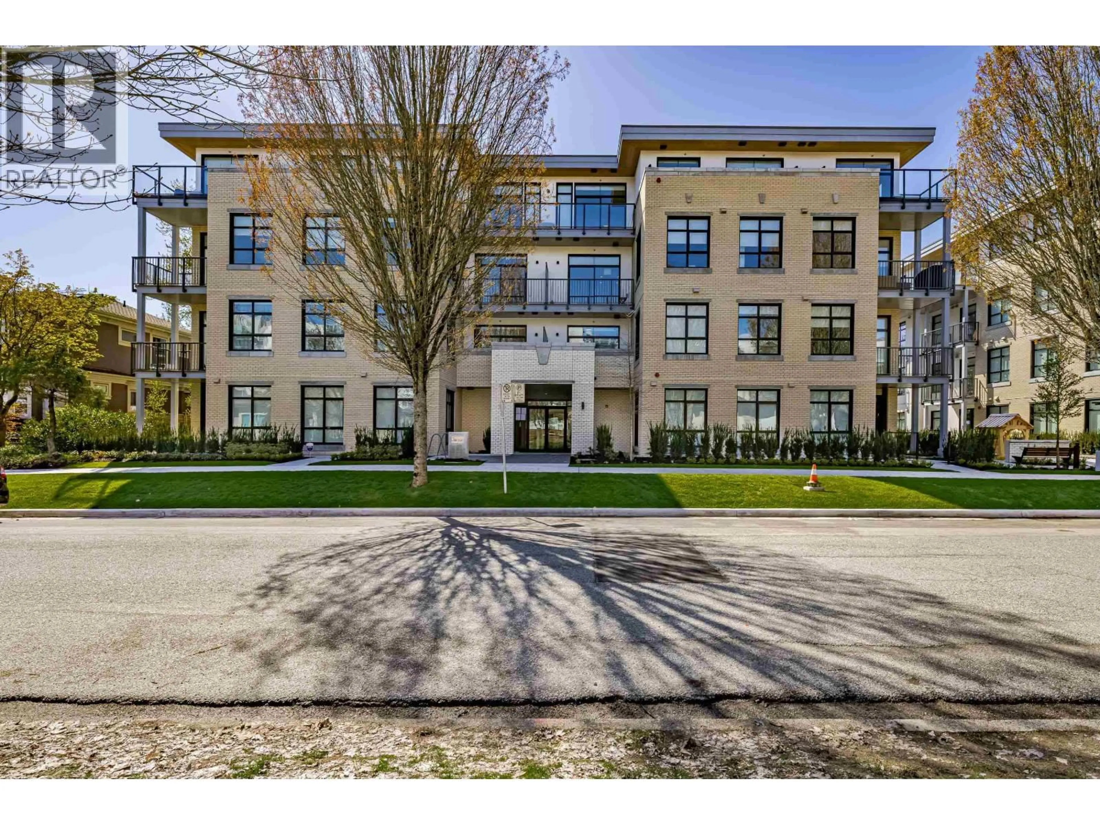 A pic from outside/outdoor area/front of a property/back of a property/a pic from drone, unknown for 104 - 5007 ASH STREET, Vancouver British Columbia V5Z0K9