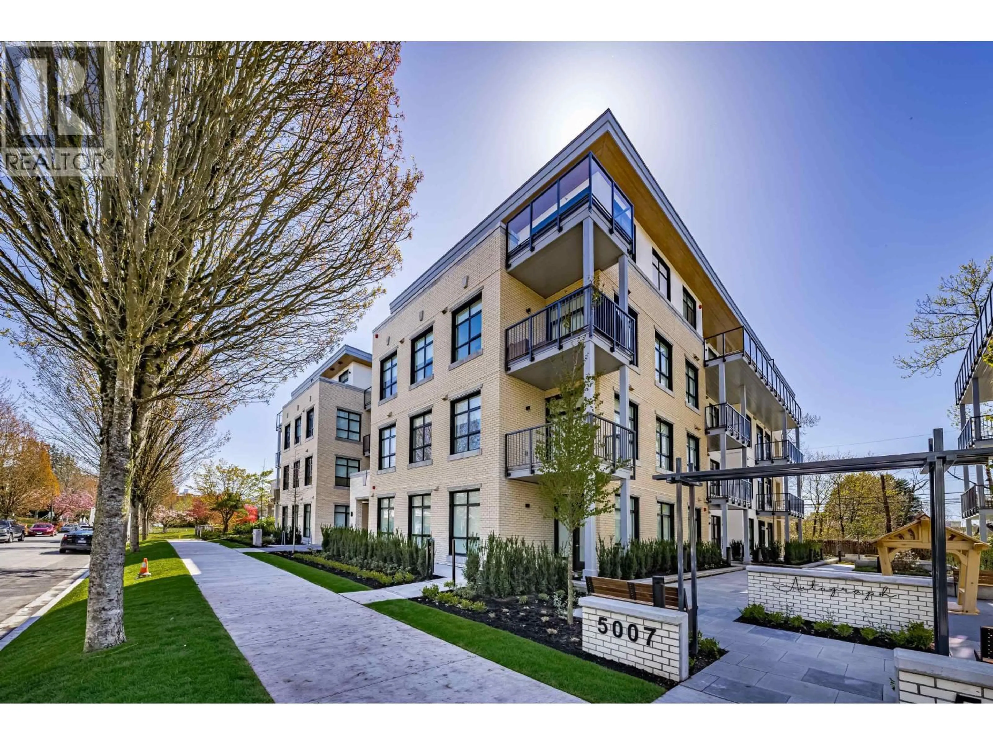 A pic from outside/outdoor area/front of a property/back of a property/a pic from drone, street for 104 - 5007 ASH STREET, Vancouver British Columbia V5Z0K9