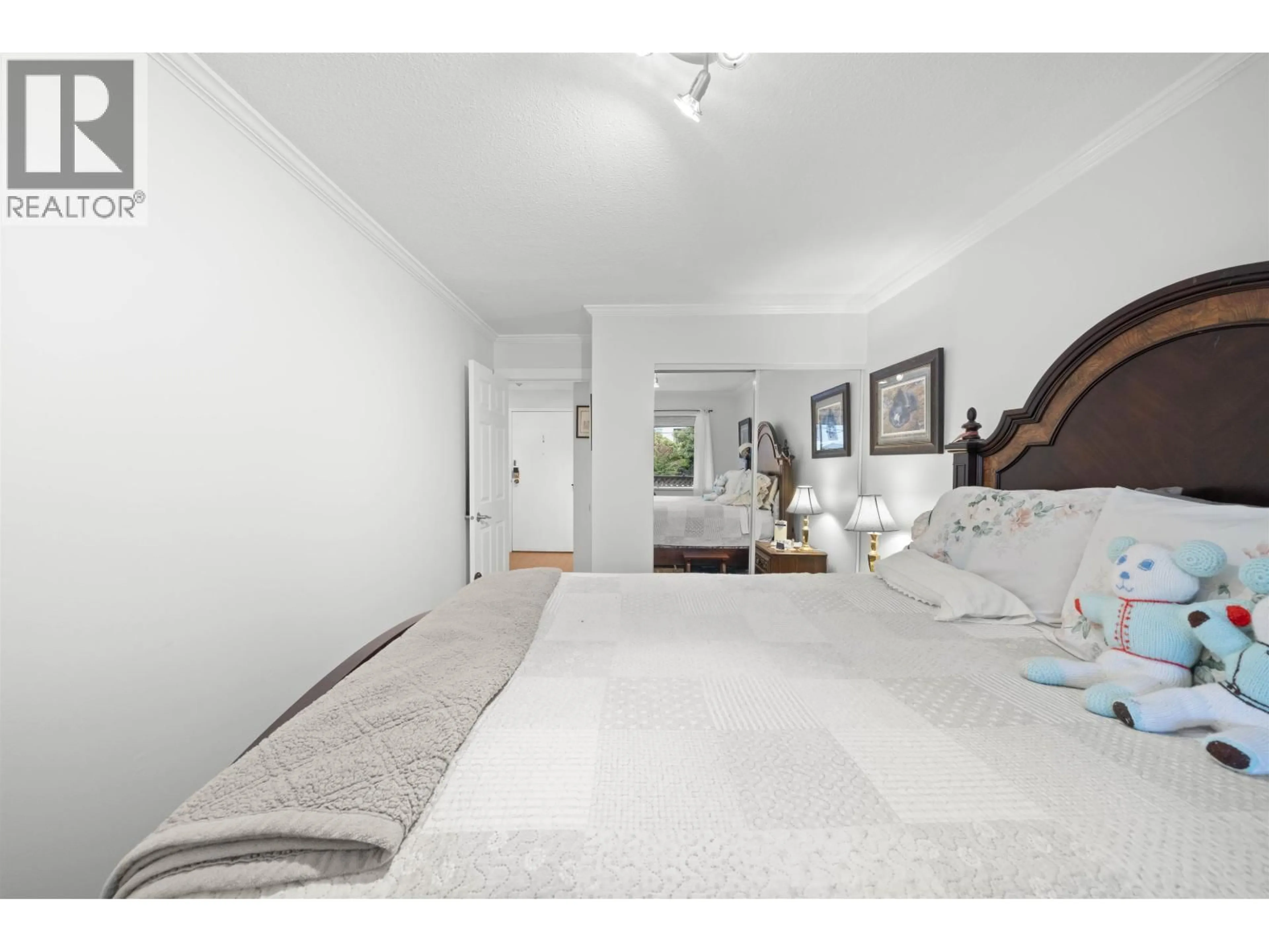 Bedroom with bed, unknown for 213 - 436 SEVENTH STREET, New Westminster British Columbia V3M3L3