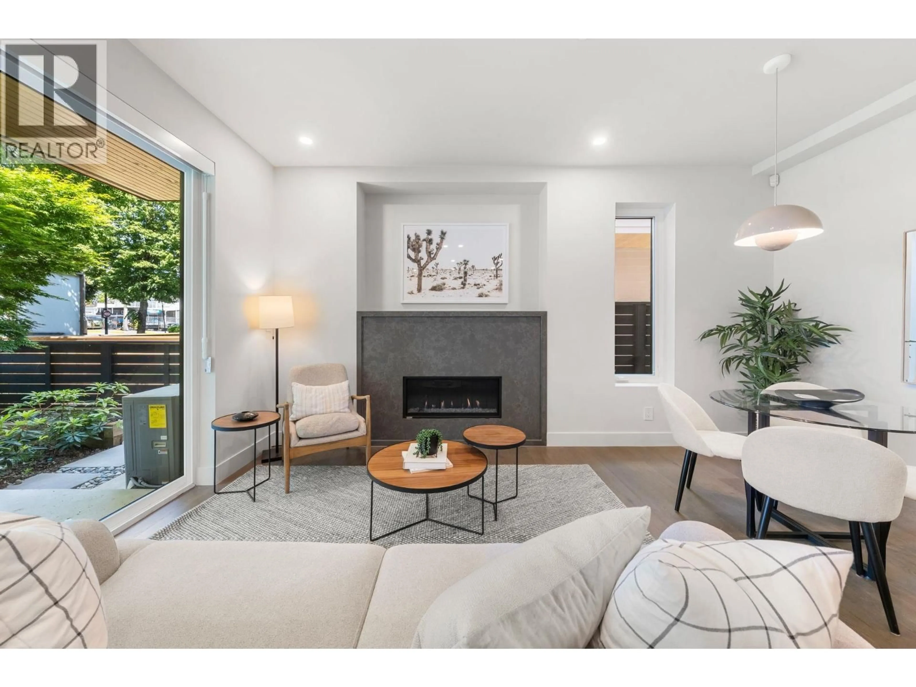 Living room with furniture, unknown for 1 - 638 46TH AVENUE, Vancouver British Columbia V5W2A3