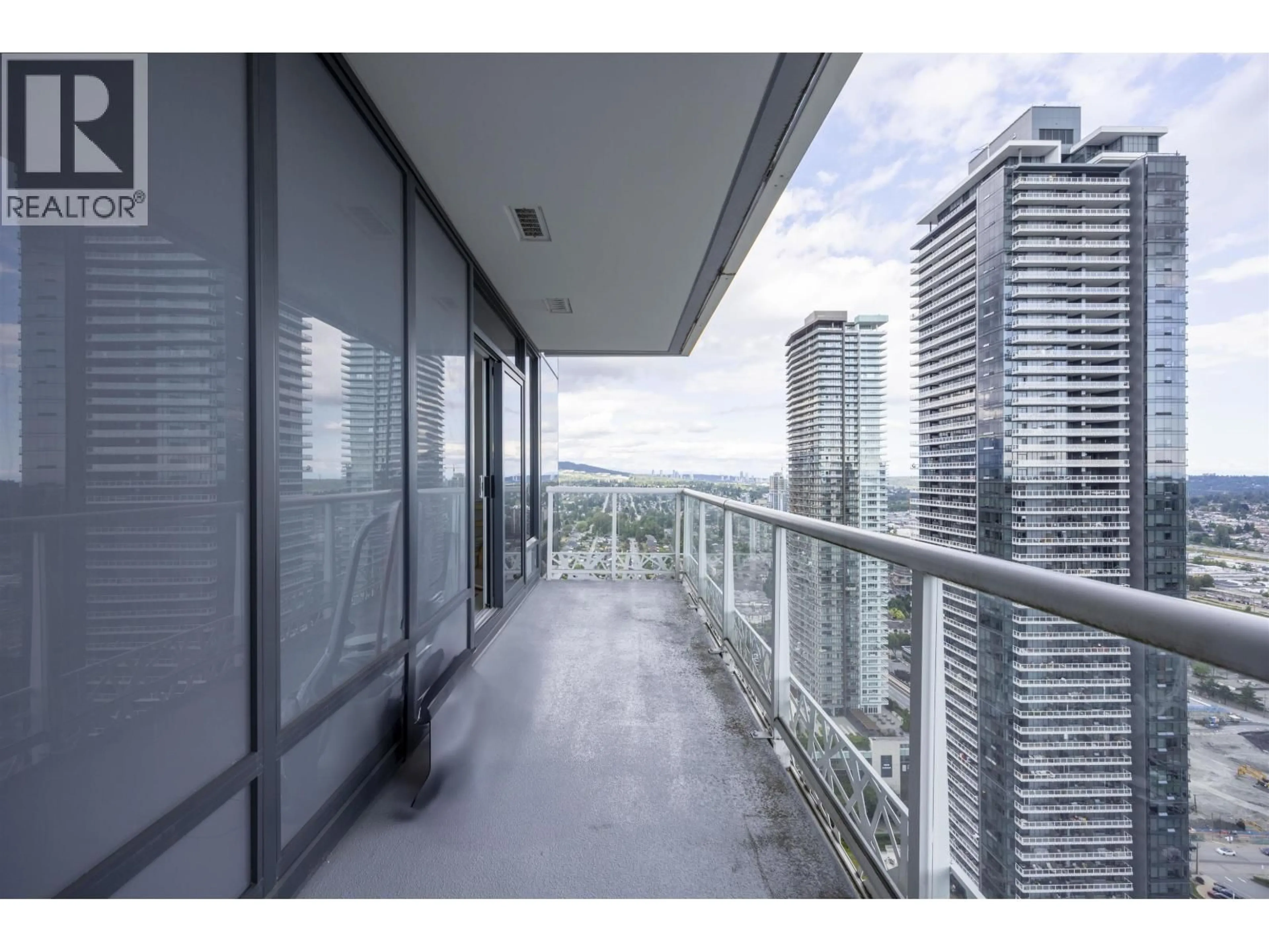 Balcony in the apartment, city buildings view from balcony for 3904 - 4510 HALIFAX WAY, Burnaby British Columbia V5C0K4