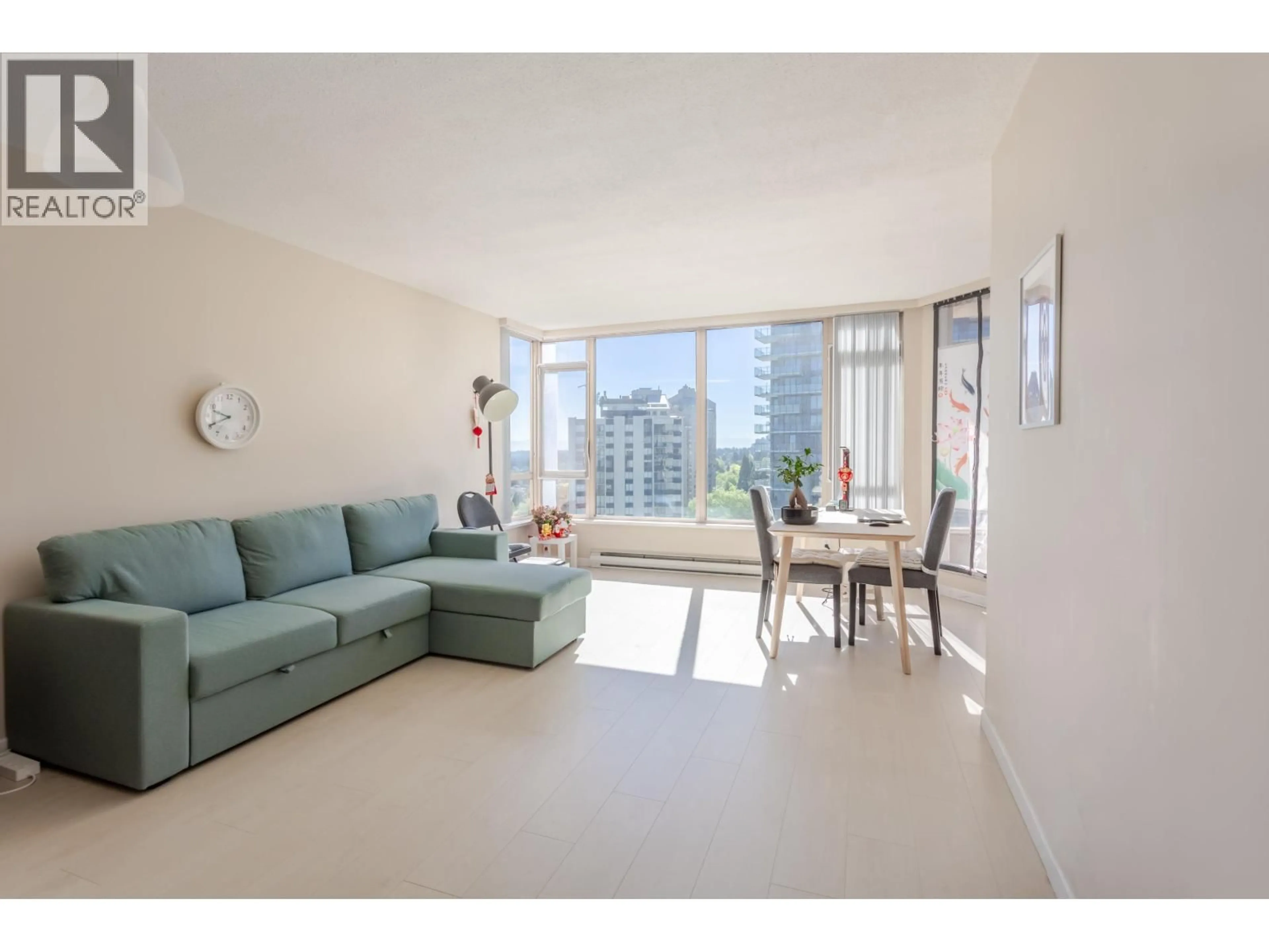 Living room with furniture, unknown for 1202 - 4689 HAZEL STREET, Burnaby British Columbia V5H4R6