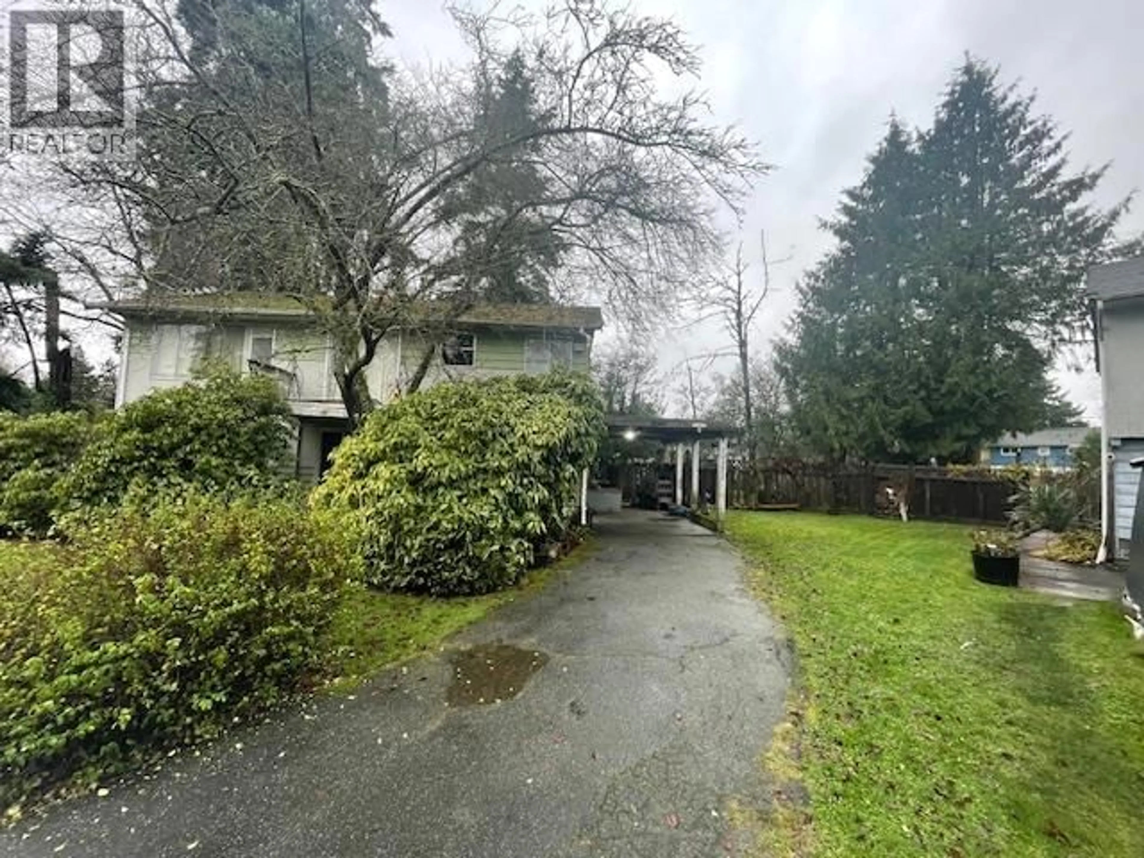 A pic from outside/outdoor area/front of a property/back of a property/a pic from drone, street for 10371 SEALORD PLACE, Richmond British Columbia V7A3Z2