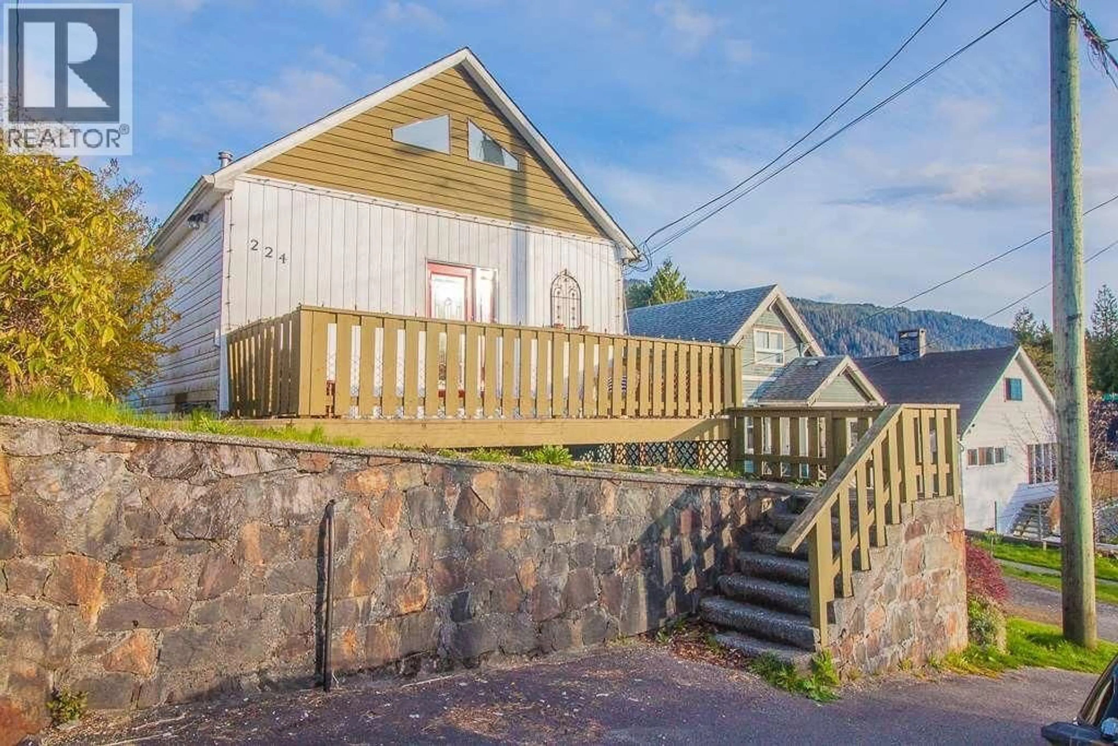 A pic from outside/outdoor area/front of a property/back of a property/a pic from drone, unknown for 224 4TH AVENUE, Prince Rupert British Columbia V8J1N5