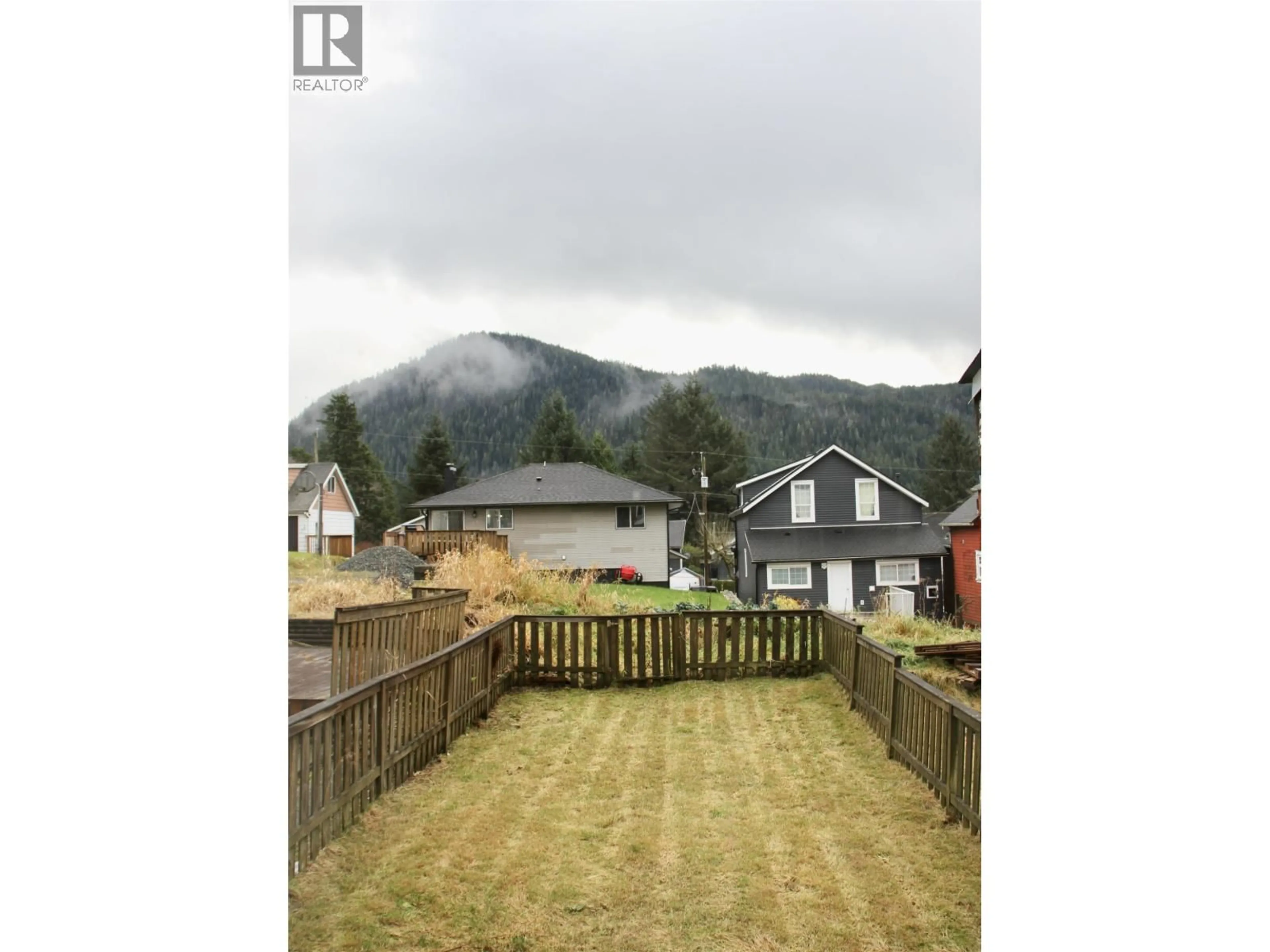 A pic from outside/outdoor area/front of a property/back of a property/a pic from drone, mountain view for 224 4TH AVENUE, Prince Rupert British Columbia V8J1N5