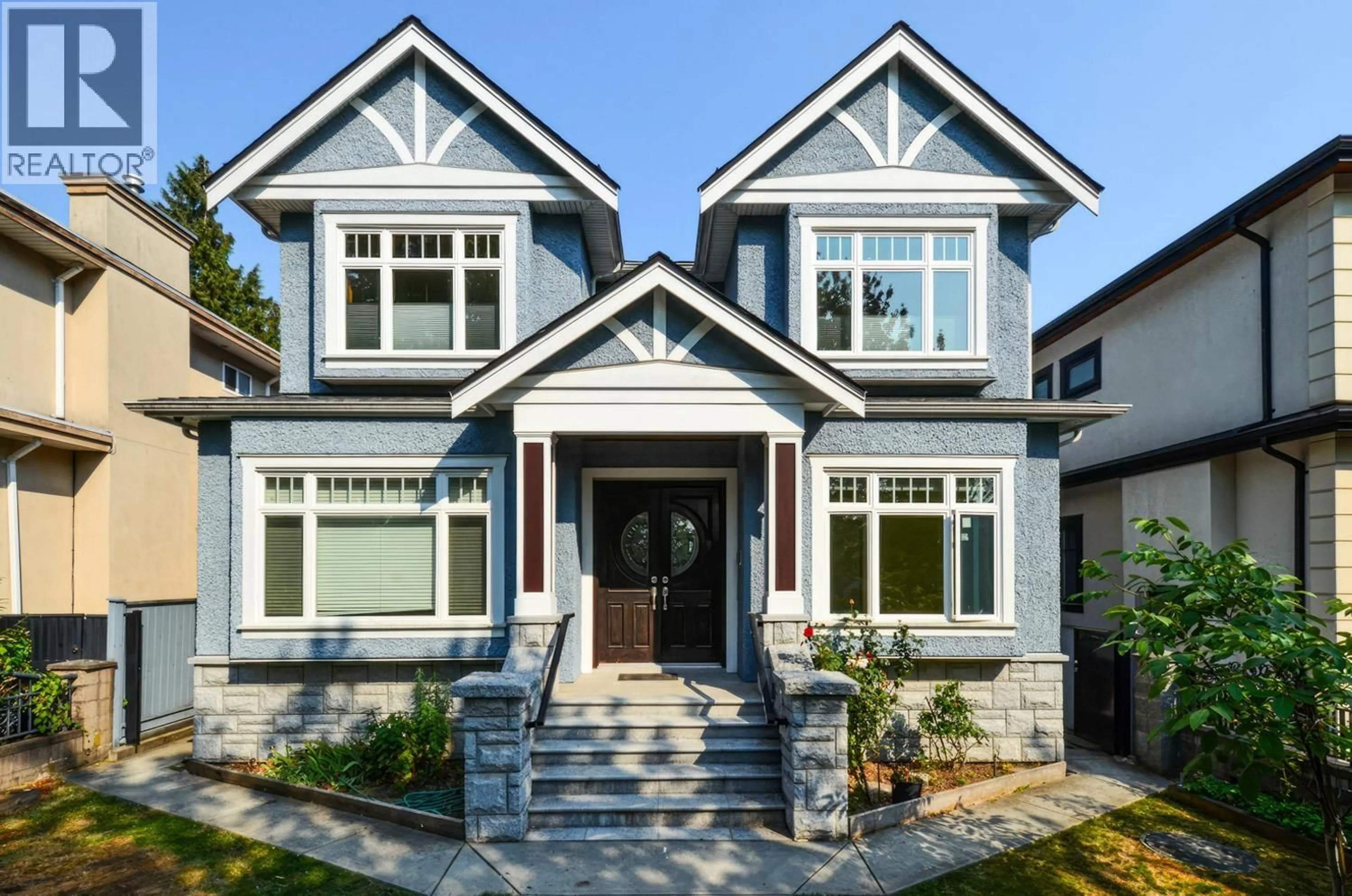 Home with vinyl exterior material, street for 6830 VIVIAN STREET, Vancouver British Columbia V5S2T6