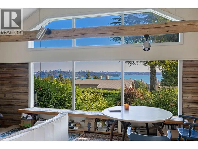 2234 OTTAWA AVENUE, West Vancouver 2