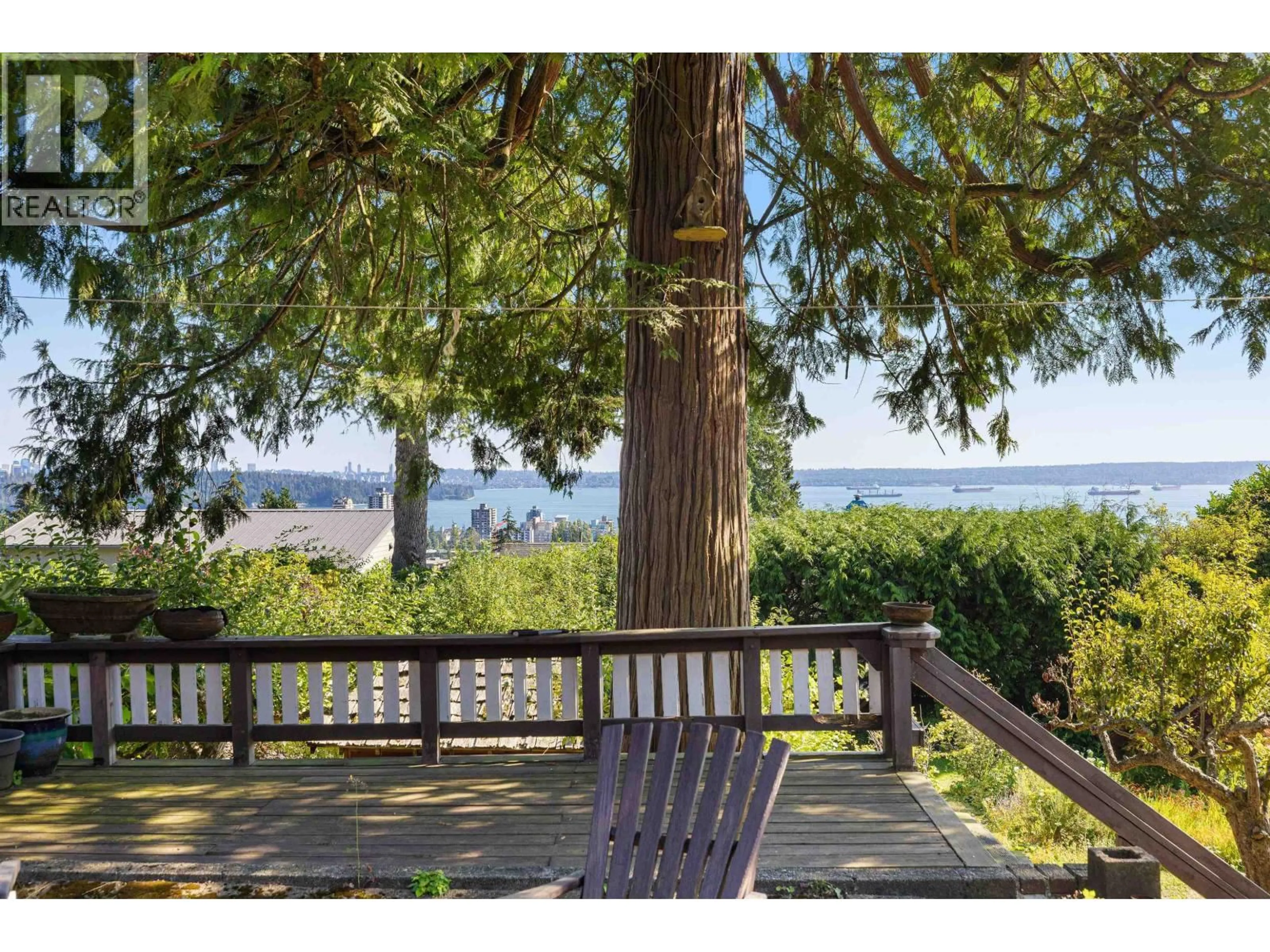 Patio, water/lake/river/ocean view for 2234 OTTAWA AVENUE, West Vancouver British Columbia V7V2S6