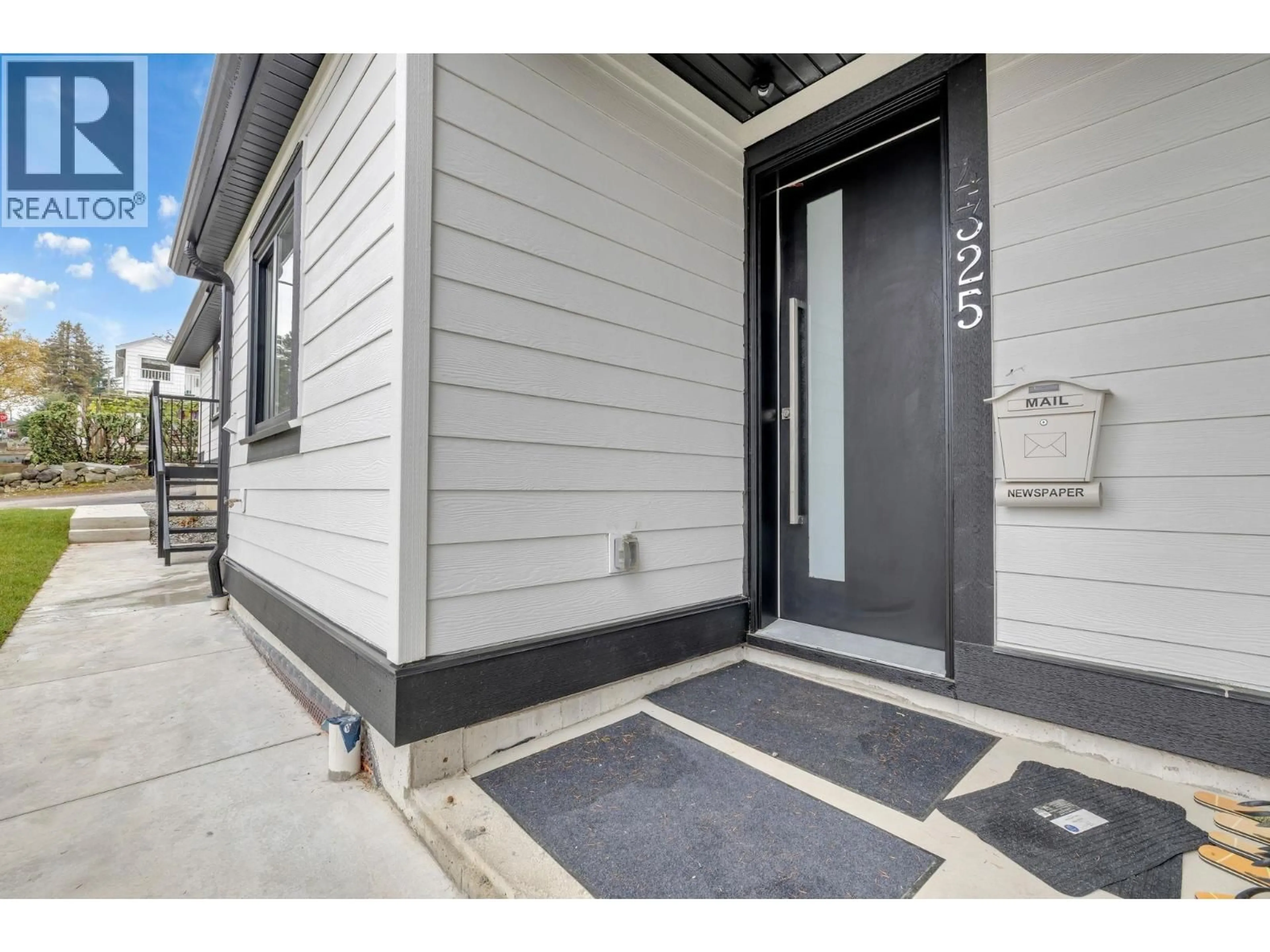 Unknown for 4325 KAMLOOPS STREET, Vancouver British Columbia V5R1M8