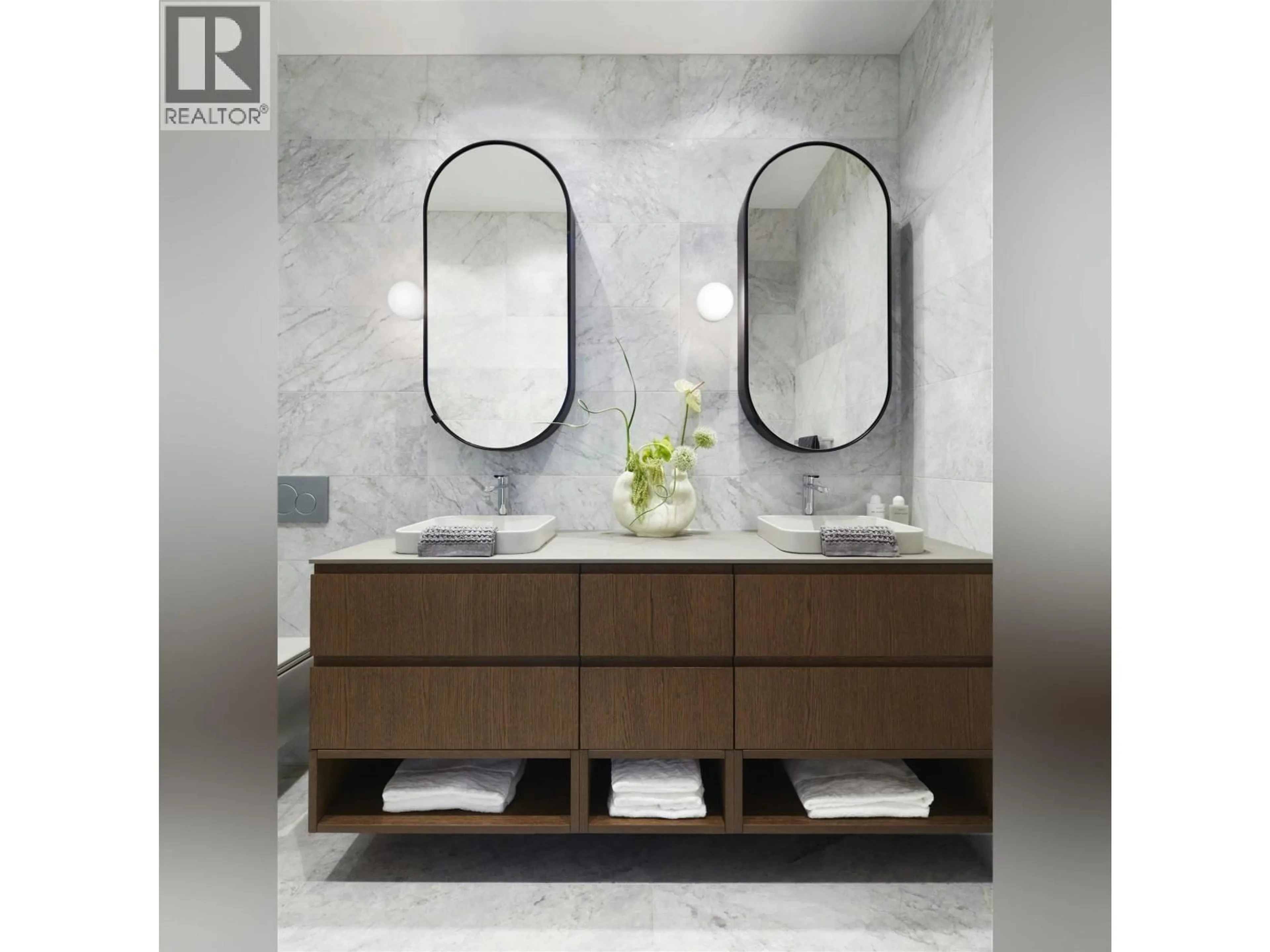 Contemporary bathroom, ceramic/tile floor for 1801 - 1277 HORNBY STREET, Vancouver British Columbia V6Z1W2