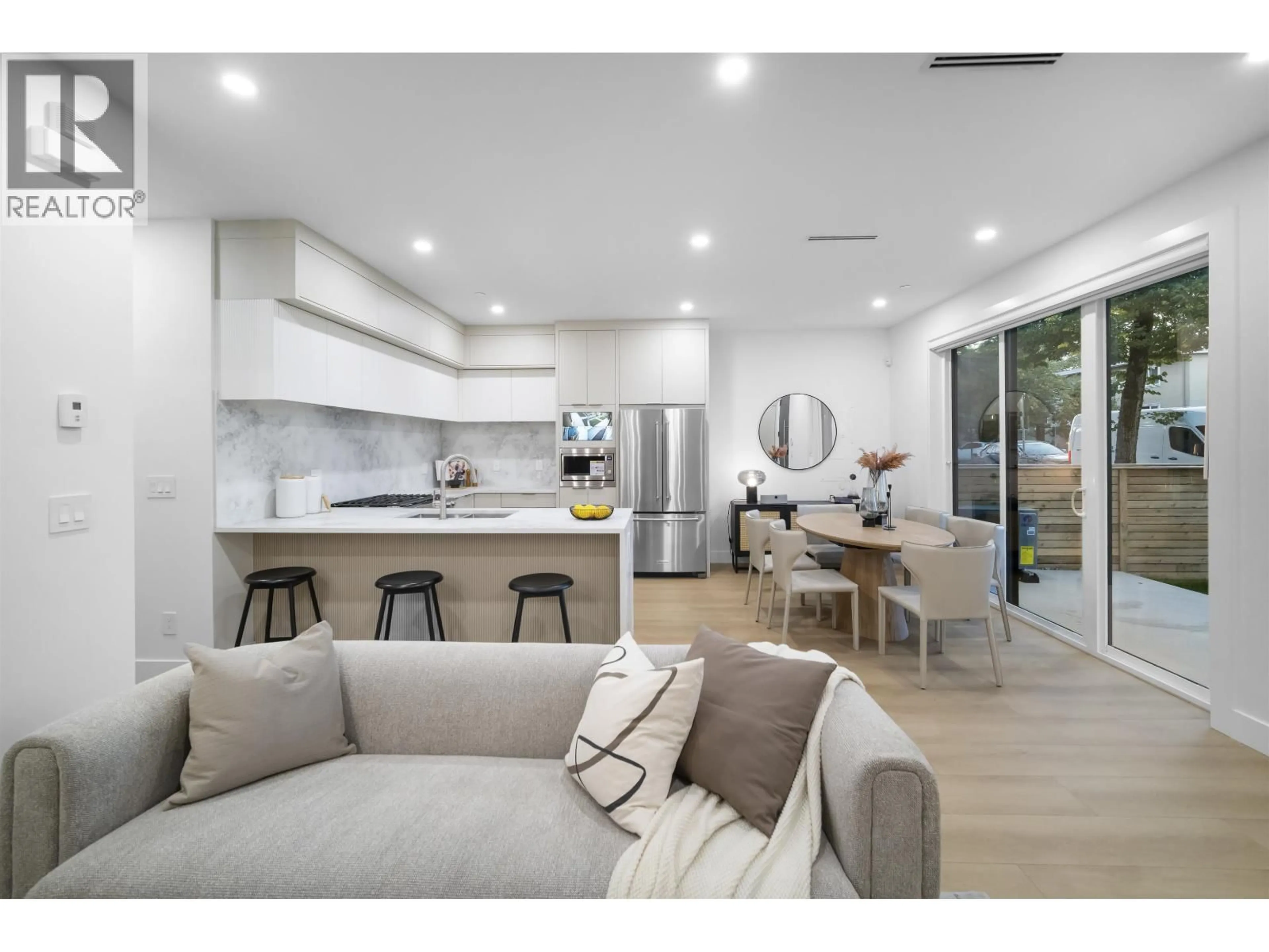 Open concept kitchen, unknown for 1 - 2386 45TH AVENUE, Vancouver British Columbia V5R1K3