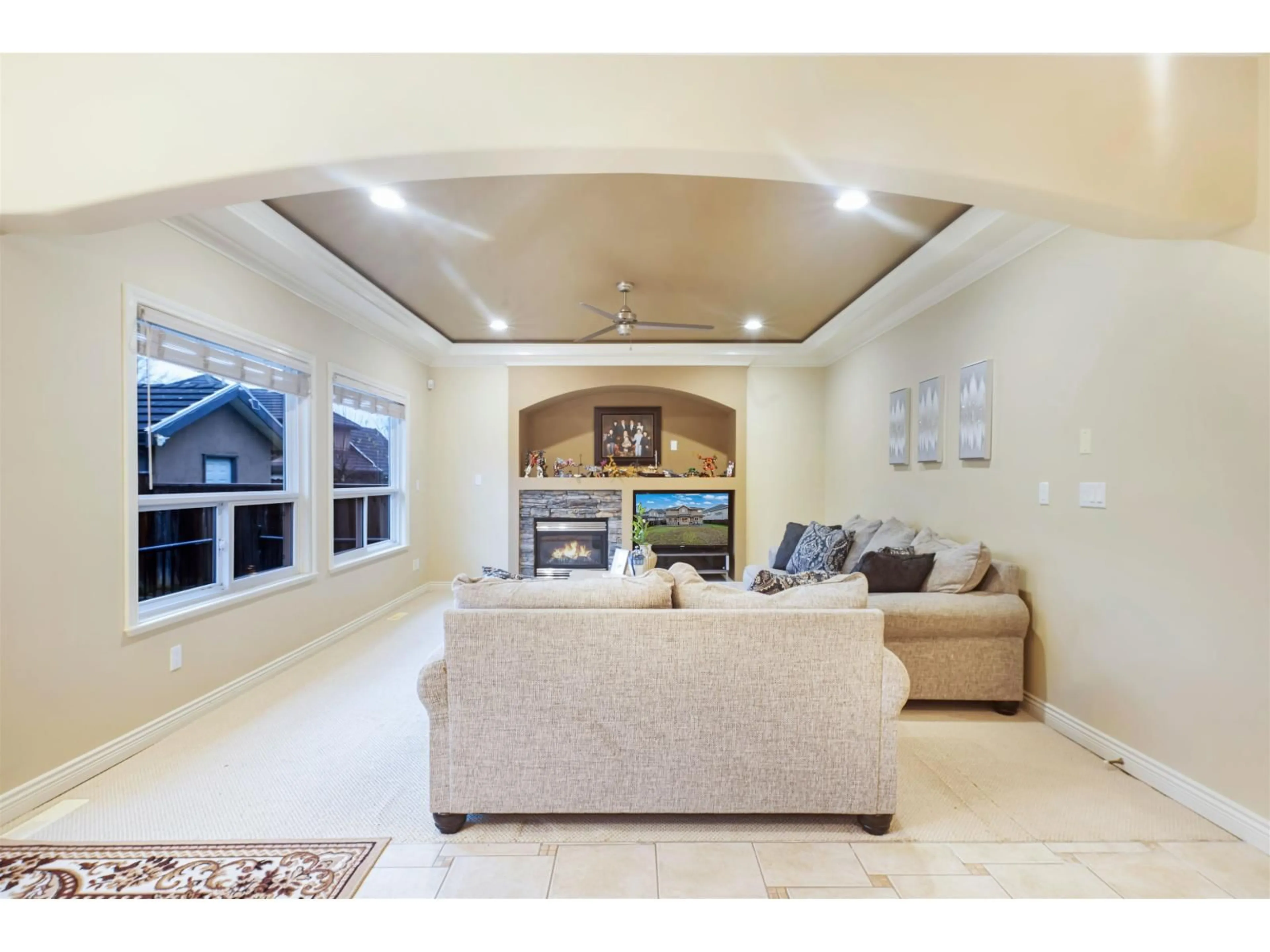 Unknown for 15777 109A AVENUE, Surrey British Columbia V4N5G1