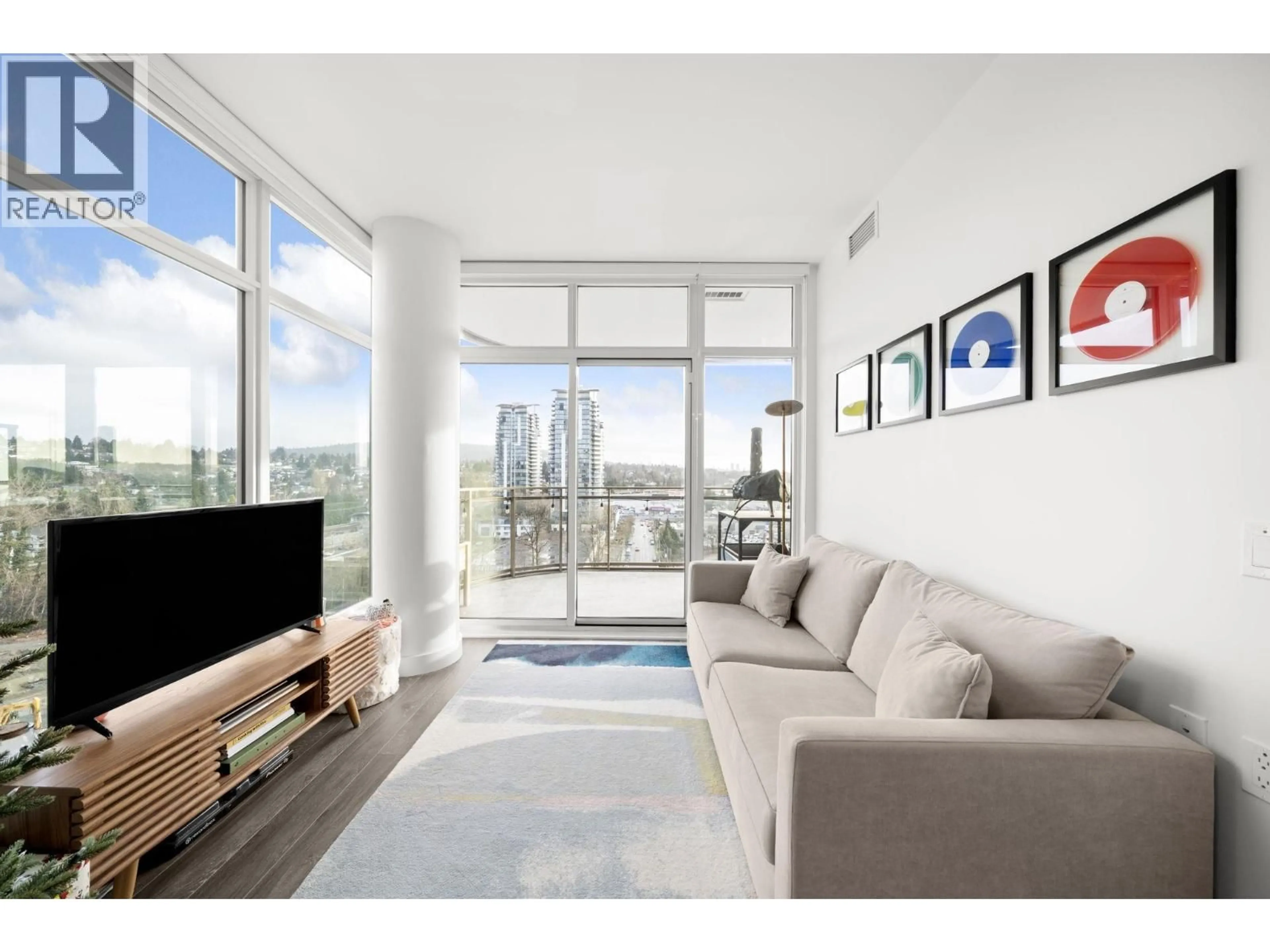 Living room with furniture, unknown for 1202 - 5333 GORING STREET, Burnaby British Columbia V5B0B6