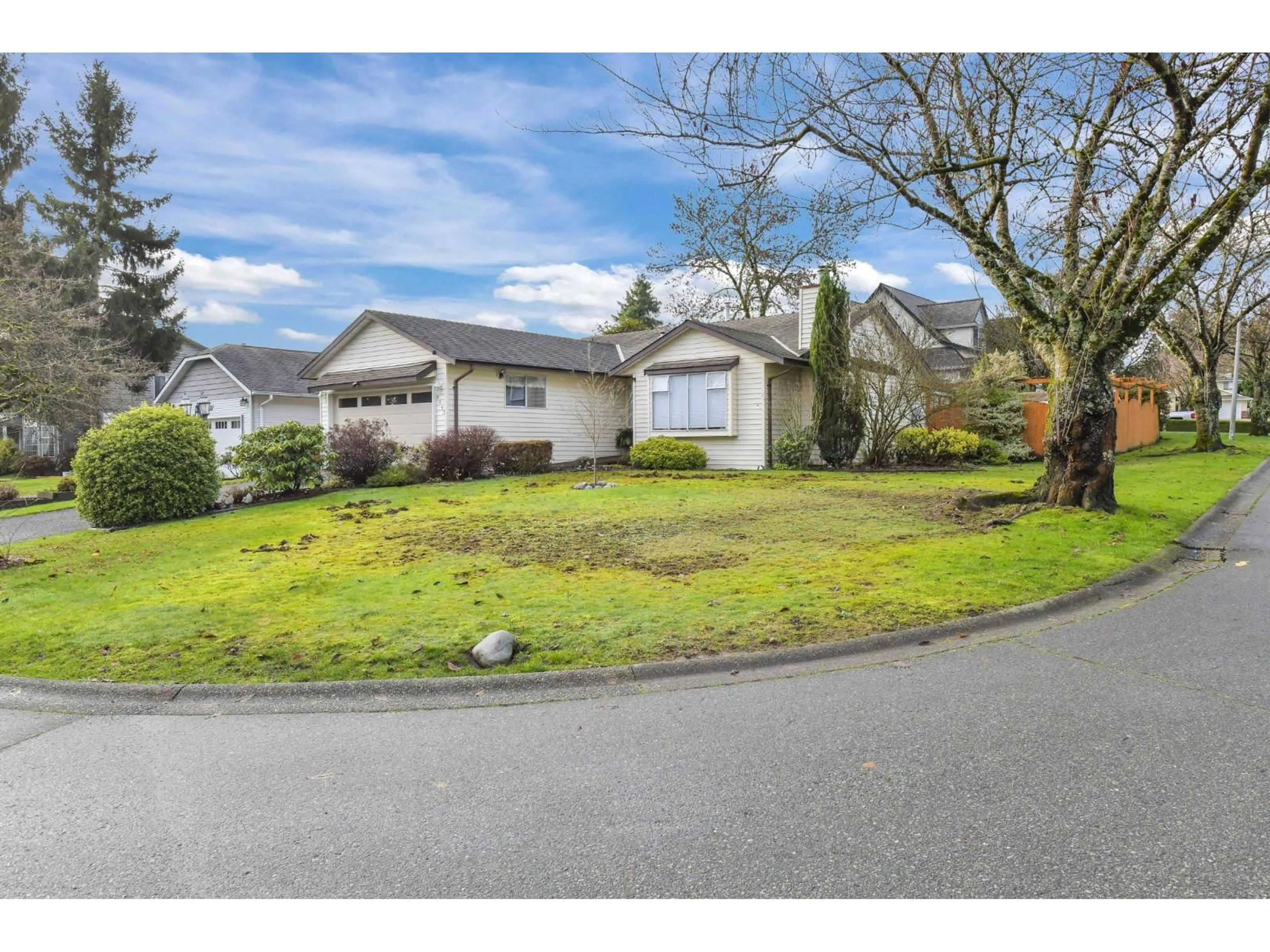 A pic from outside/outdoor area/front of a property/back of a property/a pic from drone, street for 6043 174 STREET, Surrey British Columbia V3S2V5