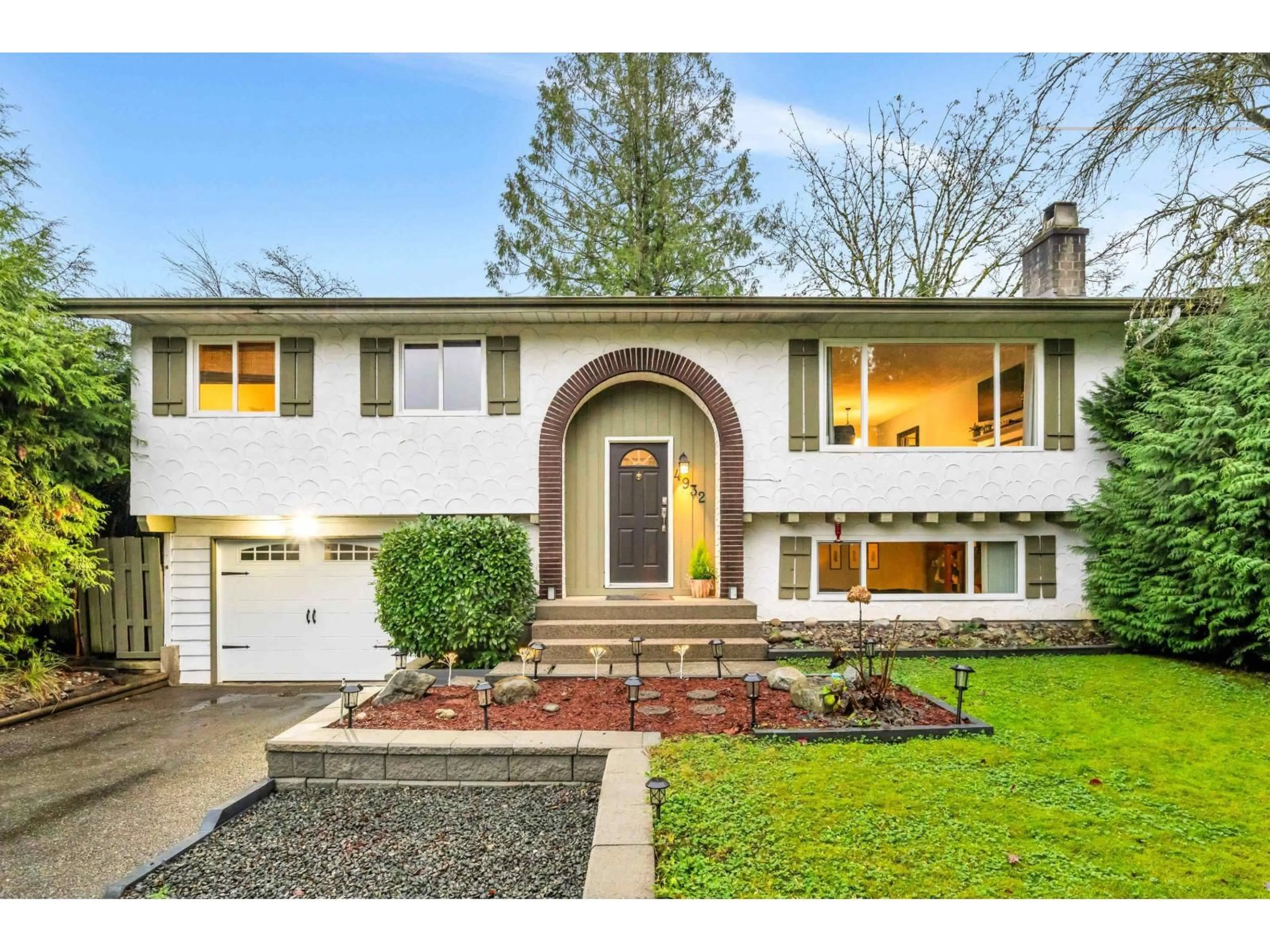 Home with brick exterior material, street for 4932 205 STREET, Langley British Columbia V3A5P7