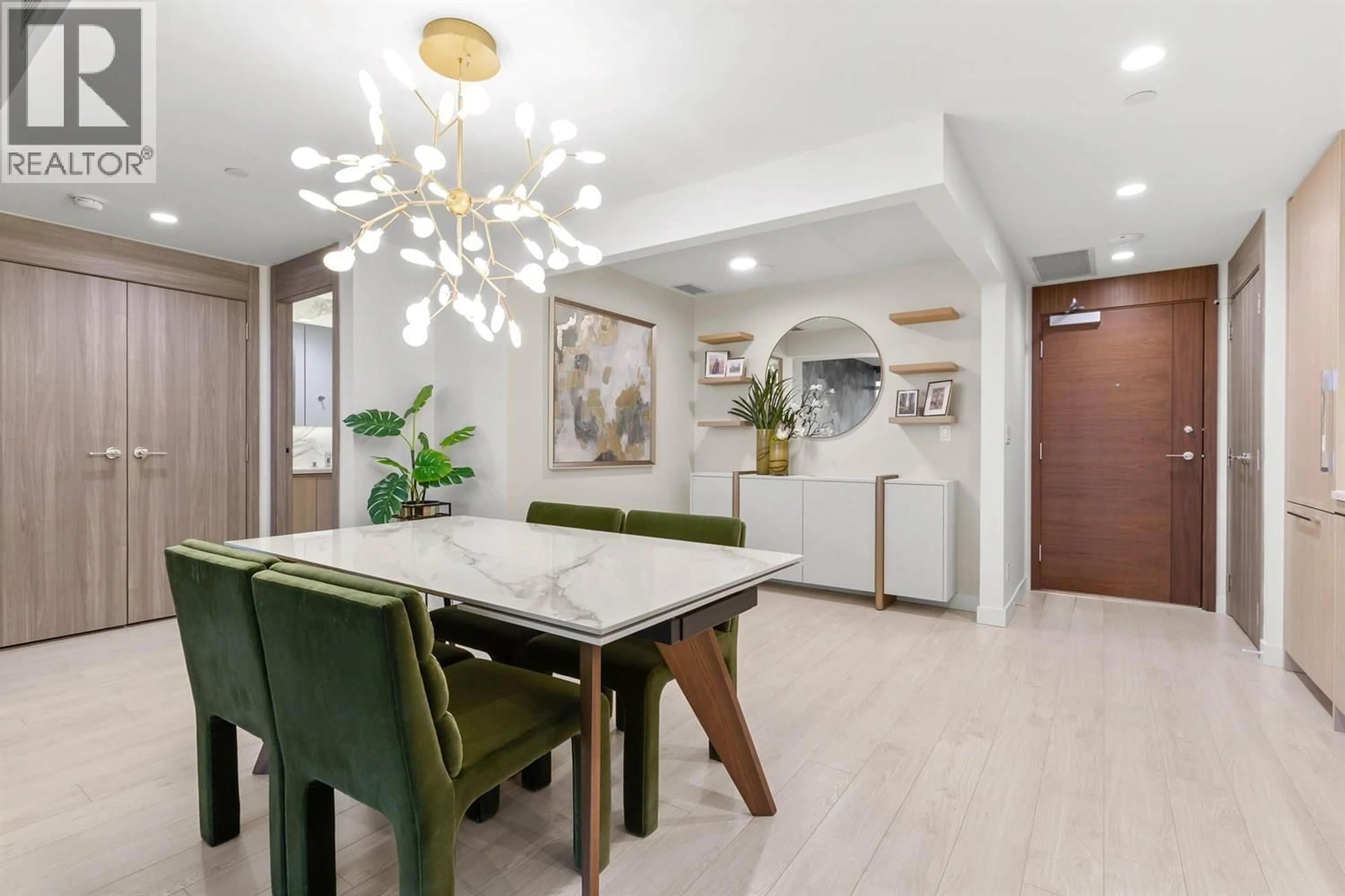 Dining room, unknown for 3203 - 4880 LOUGHEED HIGHWAY, Burnaby British Columbia V5C0N1