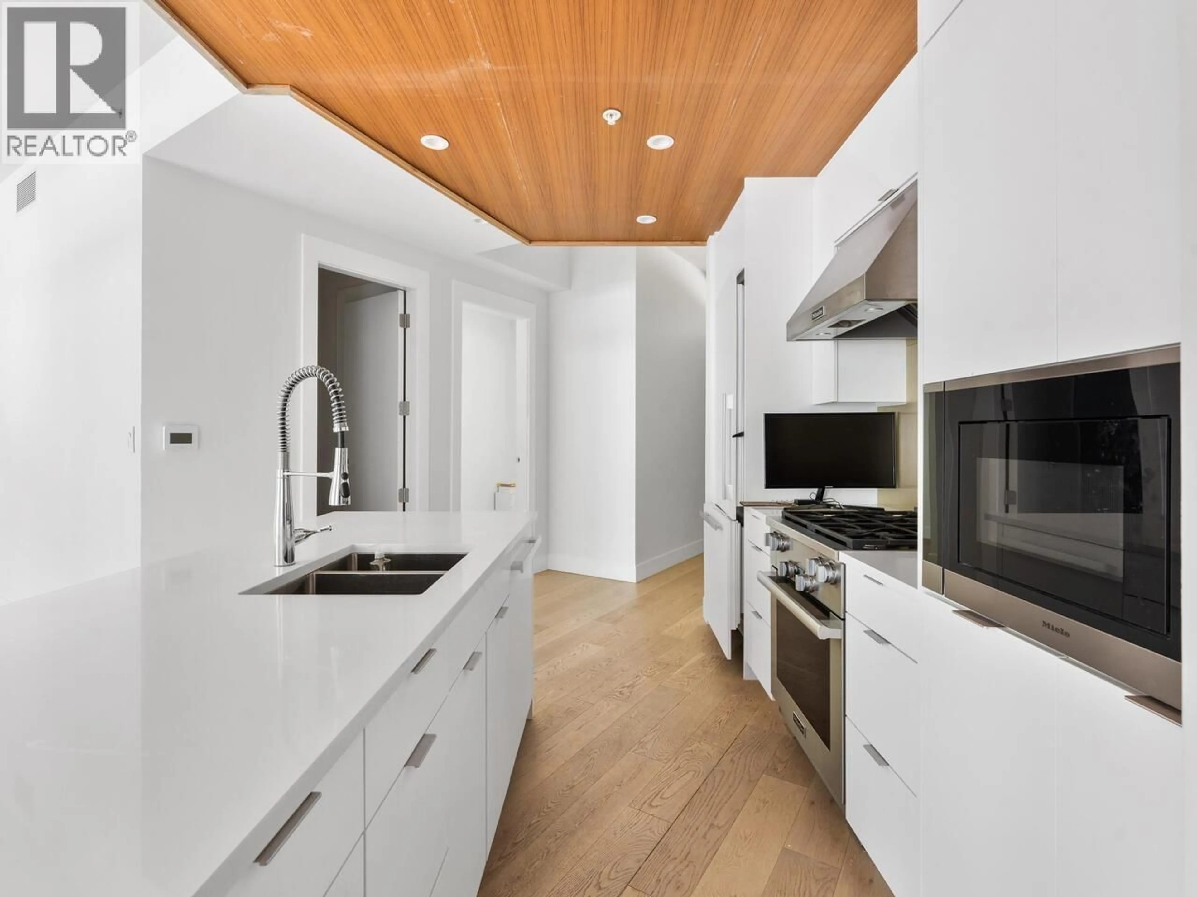 Unknown for 405 - 6687 NELSON AVENUE, West Vancouver British Columbia V7W2B2